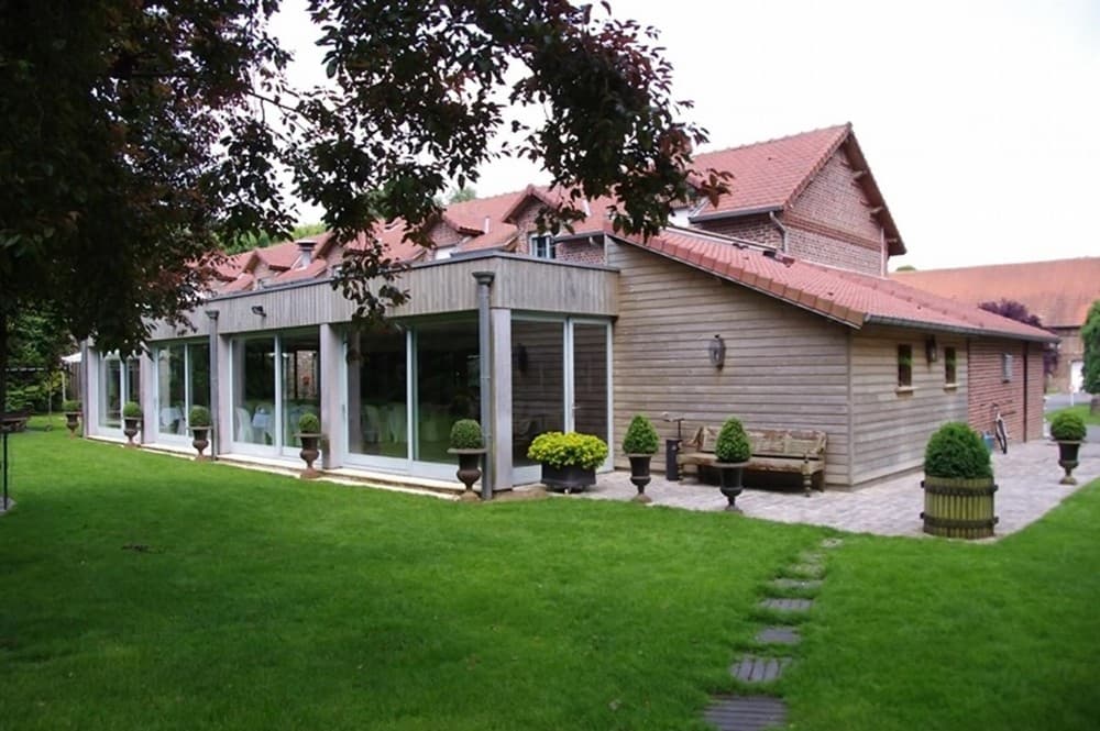 Photo 3