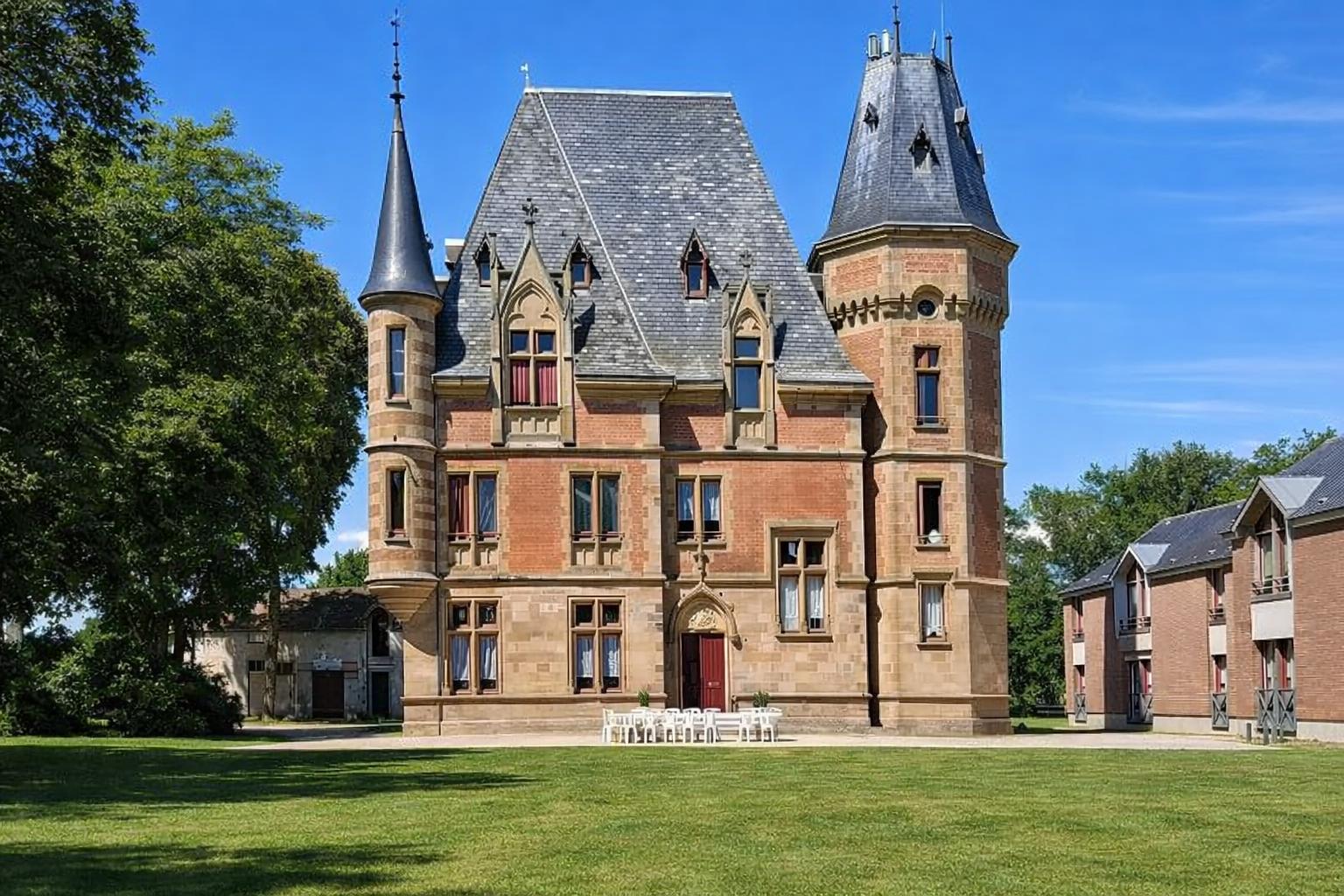 Château de Petit Bois - Cosne-d'Allier (Allier)