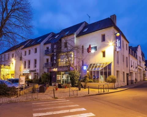 La Voile Rouge Hôtel - Rosporden (Finistère)