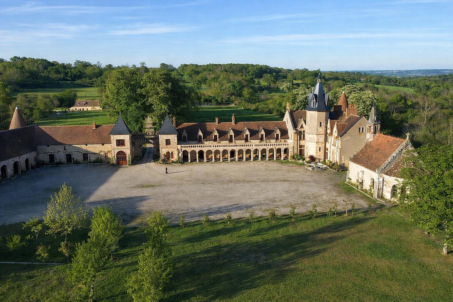 Château de la Crête Audes - Audes (Allier)