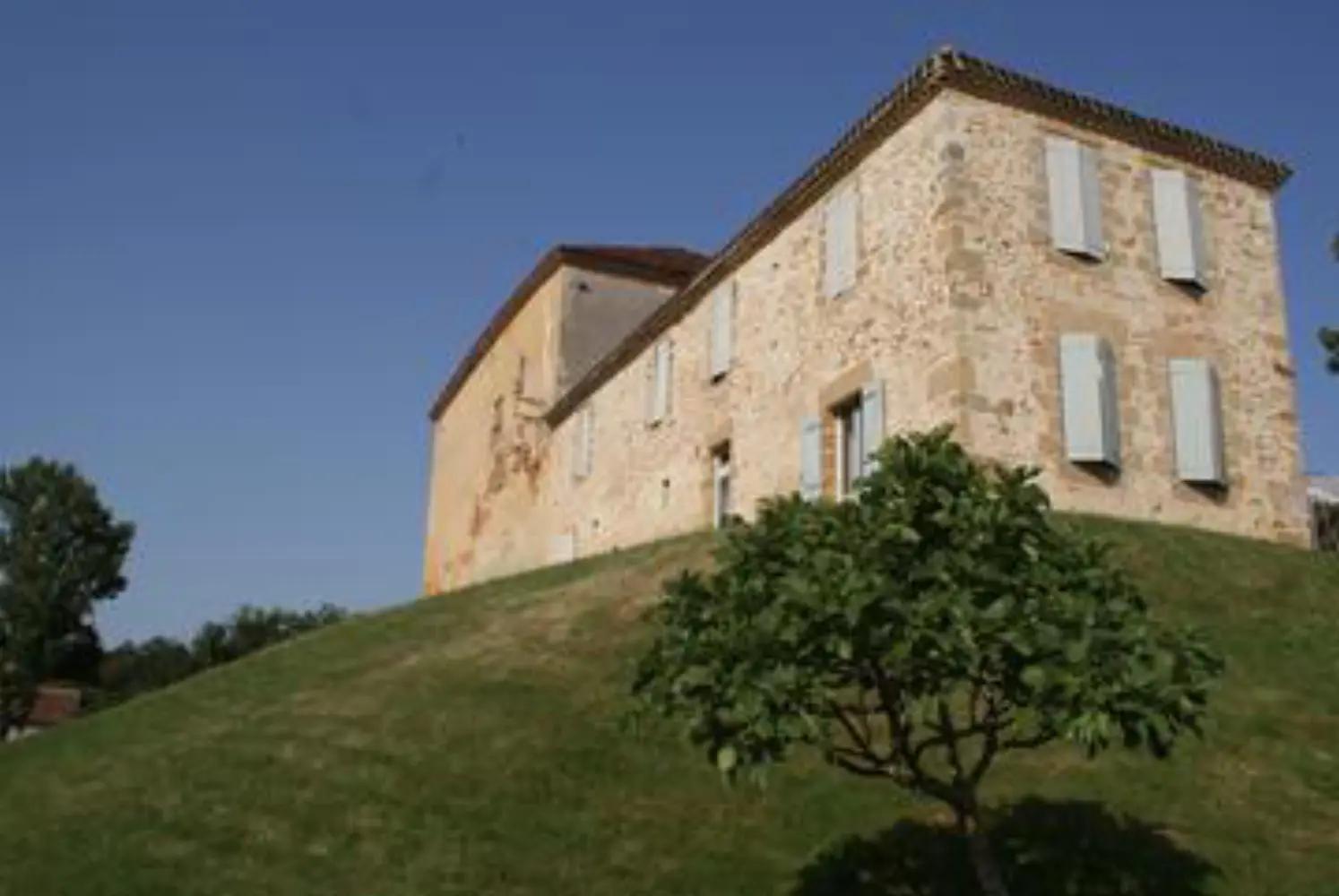 Photo 3