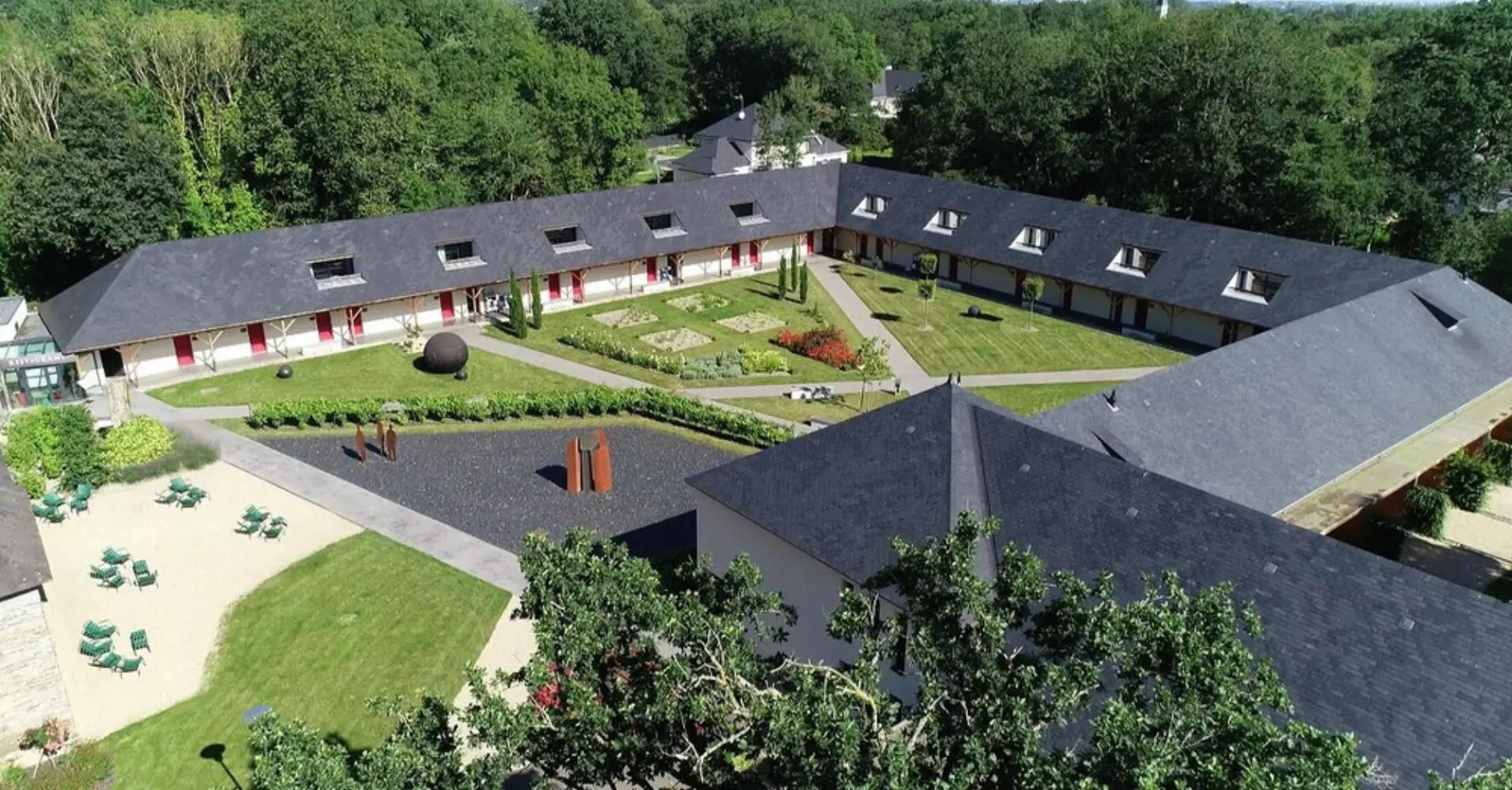 Complexe Loire et Sens - Juigné-sur-Loire (Maine-et-Loire)