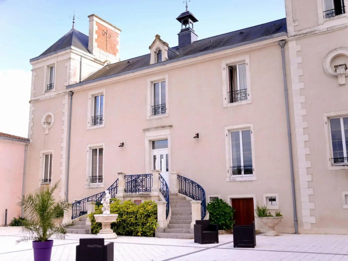 Château de la Sebrandiere - Le Gué-de-Velluire (Vendée)