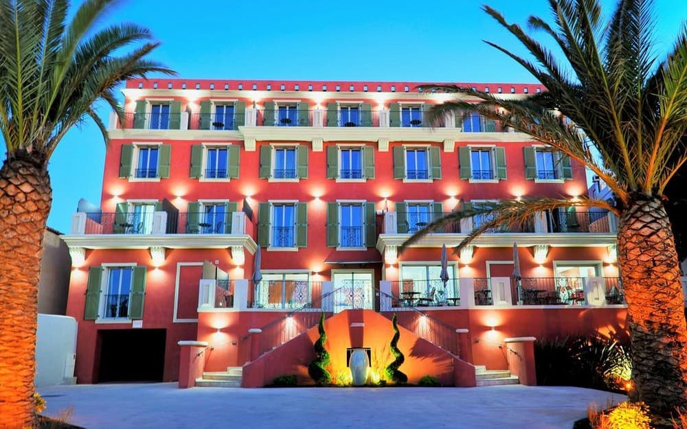 Hôtel Liberata - L'Île-Rousse (Corse 2A-2B)