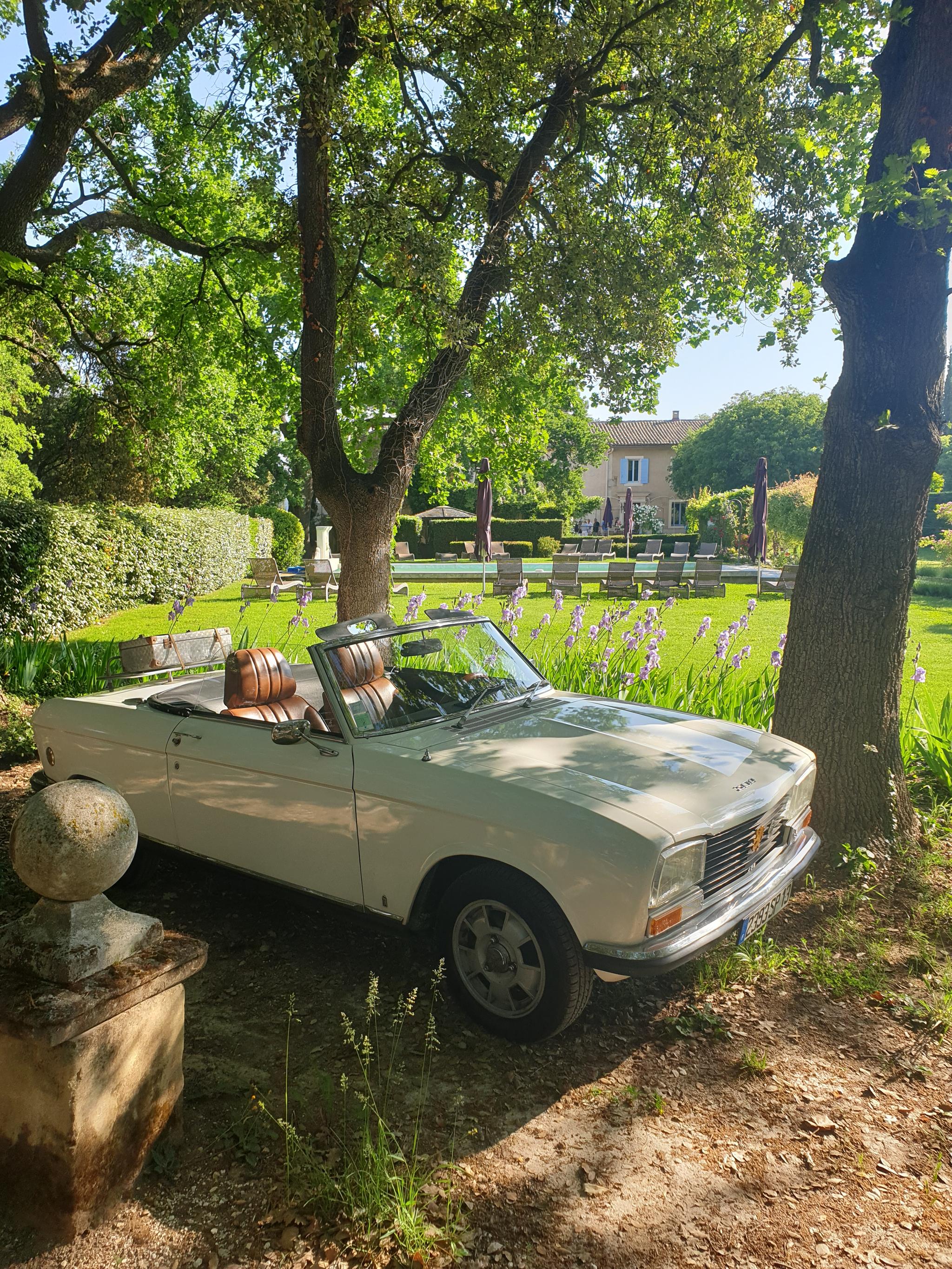 Rallye voiture ancienne - Maubec-en-Luberon (84)