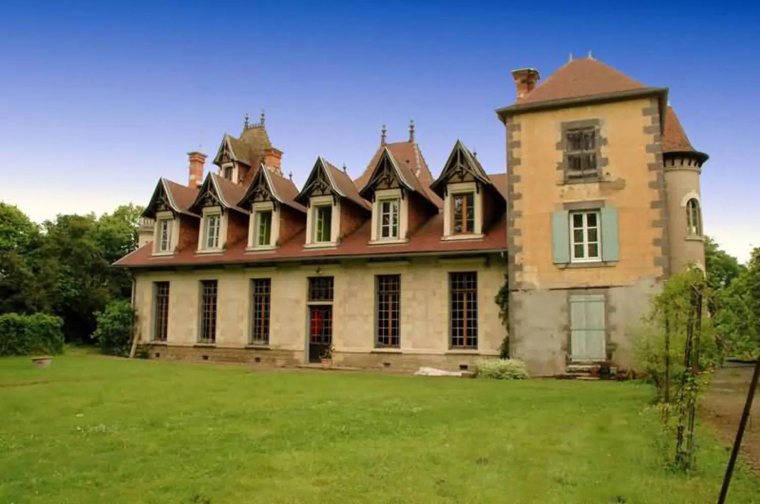 Château du Guérinet - Saint-Priest-Bramefant (Puy-de-Dôme)