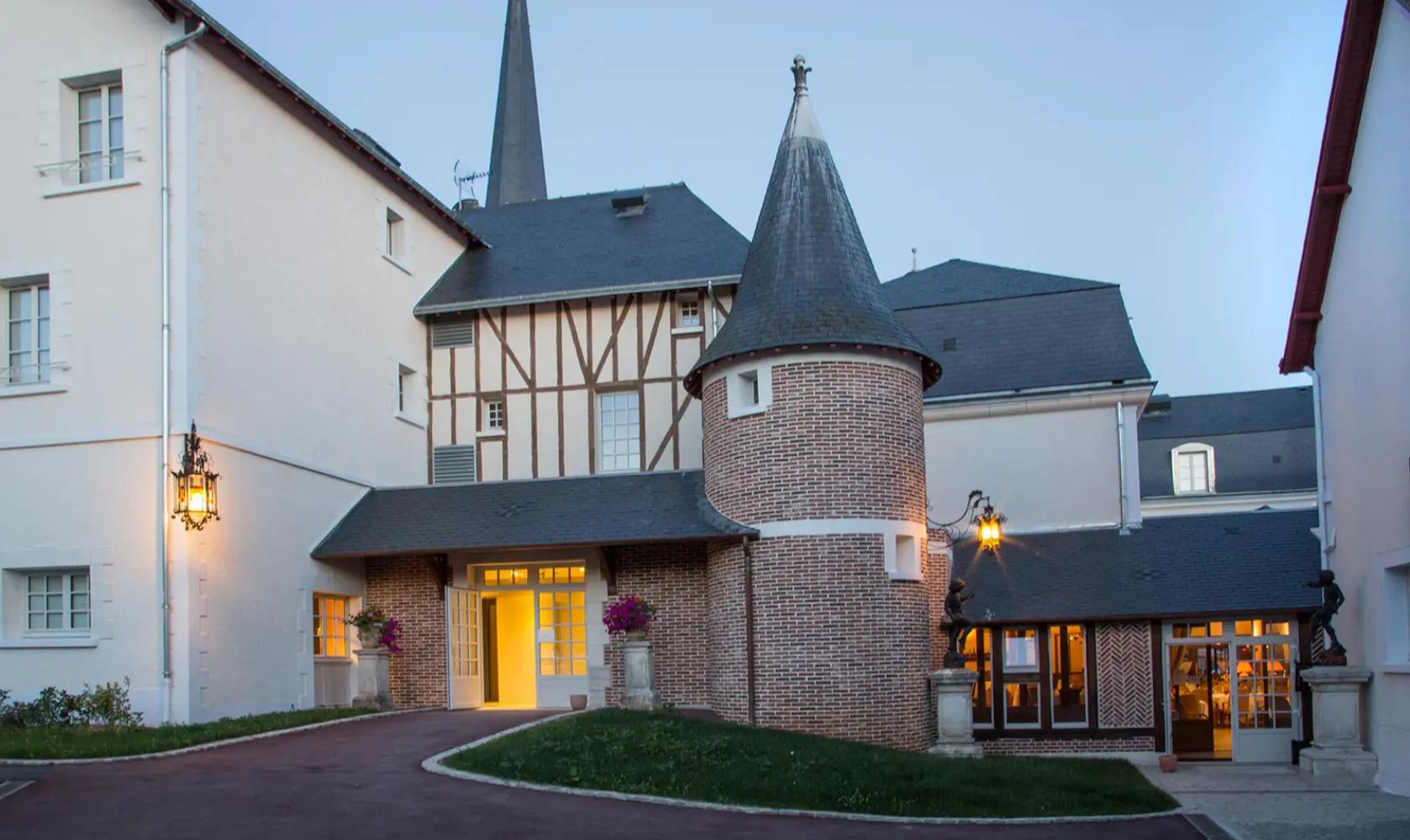Relais des Trois Châteaux - Cour-Cheverny (Loir-et-Cher)
