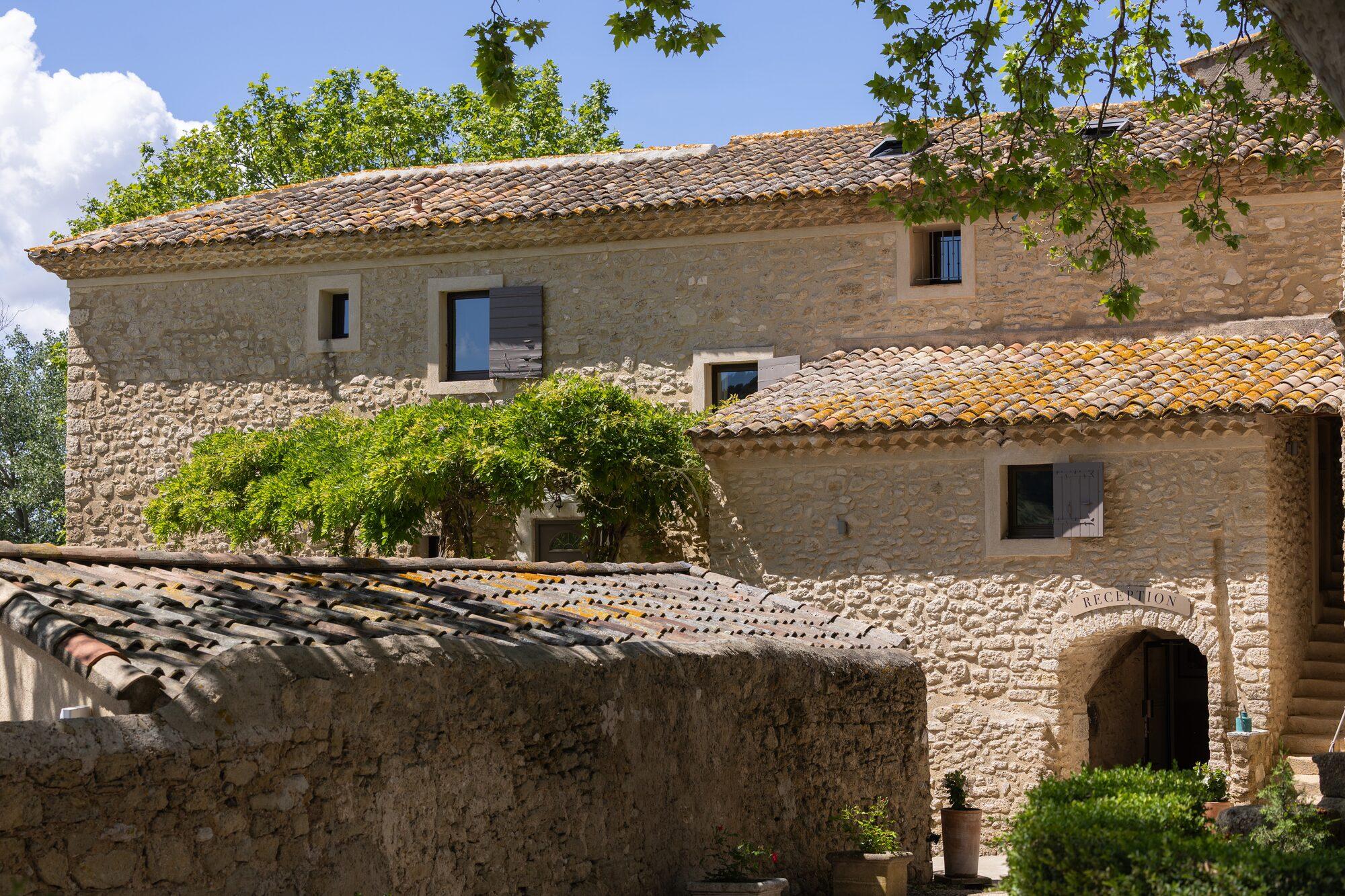 Extérieurs du Mas