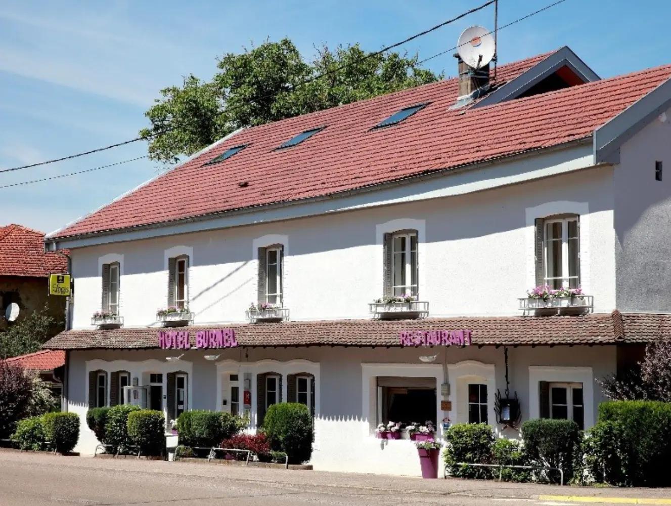 Hôtel Burnel et la Clé des Champs - Rouvres-en-Xaintois (Vosges)