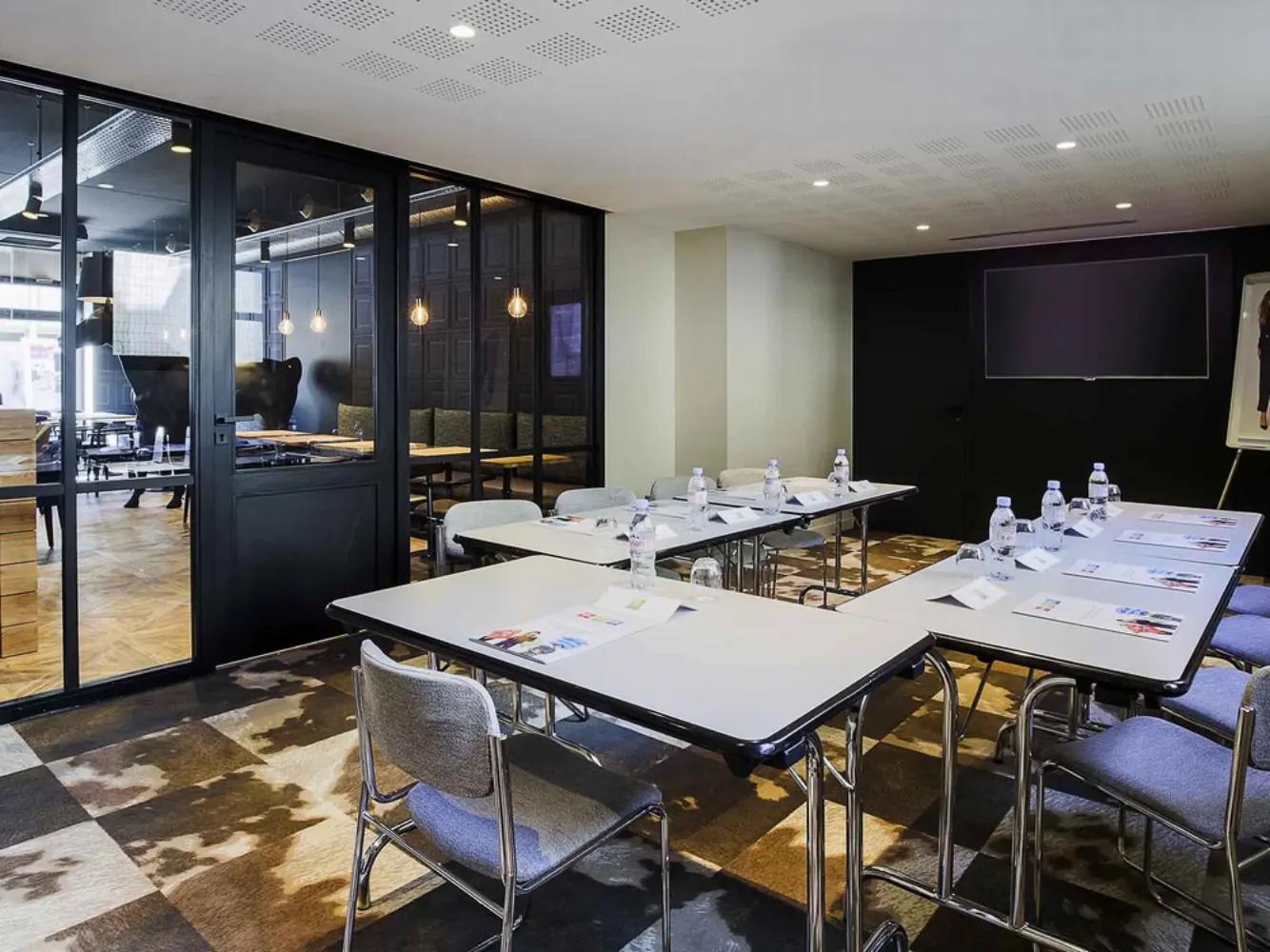 Ibis Styles Laval Centre Gare - Laval (Mayenne)