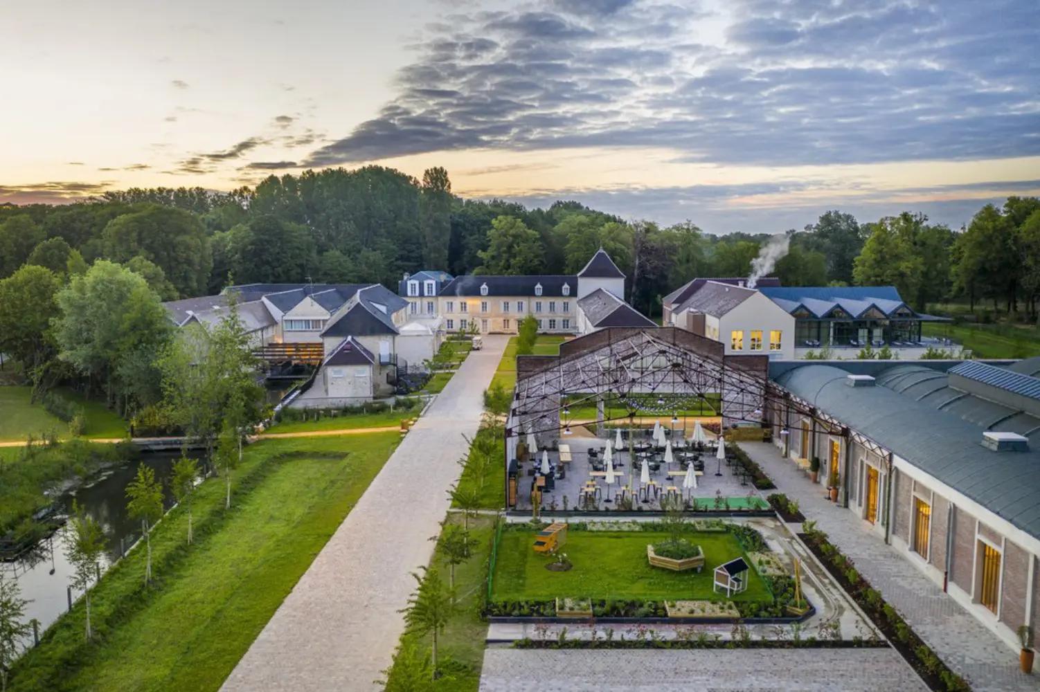 Le Grand Pavillon Chantilly - Vineuil-Saint-Firmin (Oise)