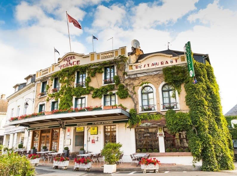Hôtel de France La Chartre-sur-le-Loir - La Chartre-sur-le-Loir (Sarthe)