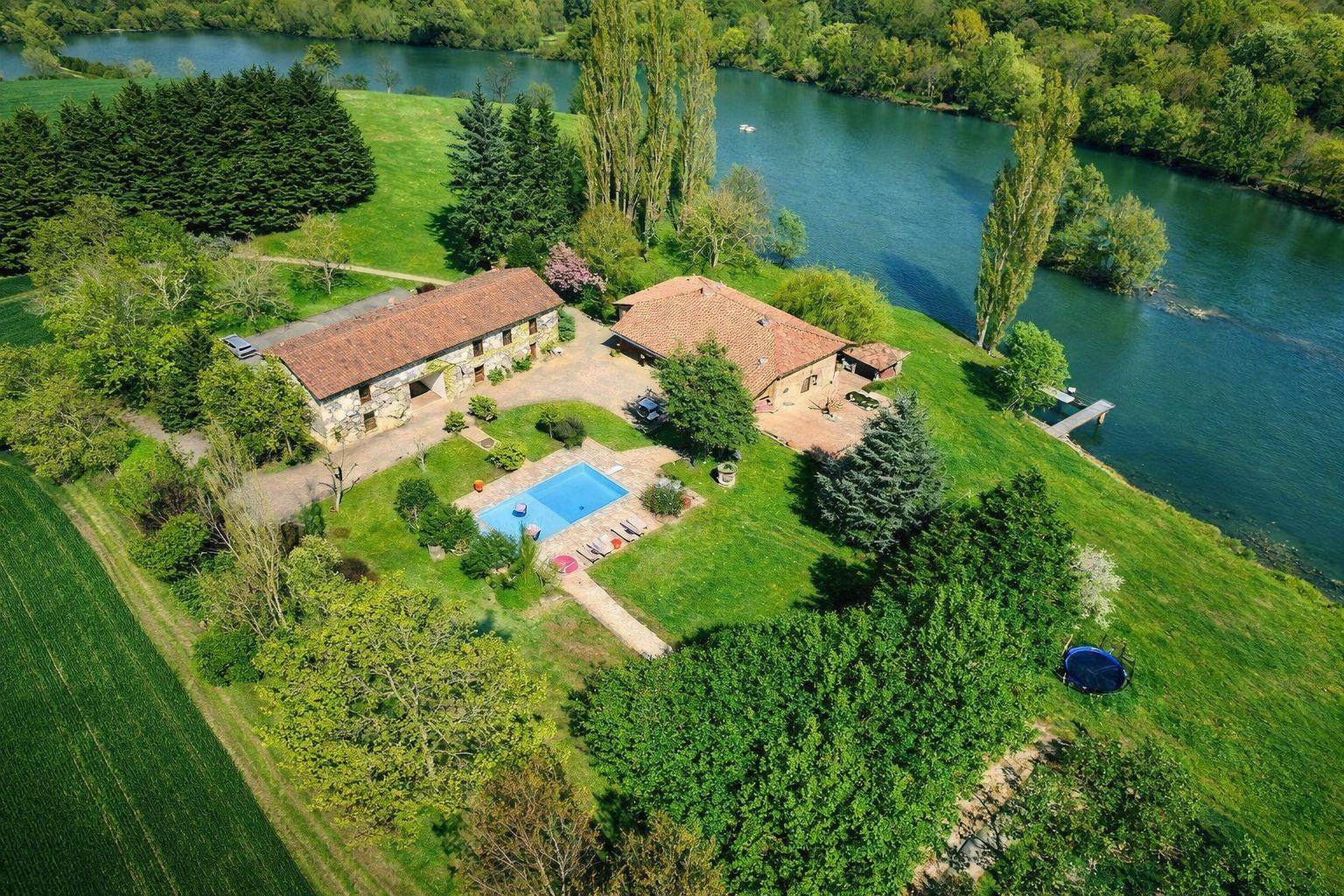 Domaine de Charlyne - Chanoz-Châtenay (Ain)