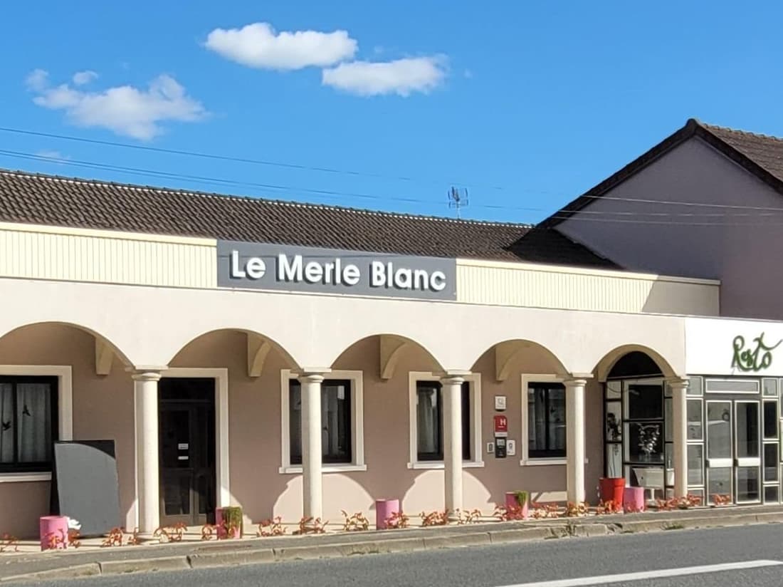 Le Merle Blanc - Digoin (Saône-et-Loire)