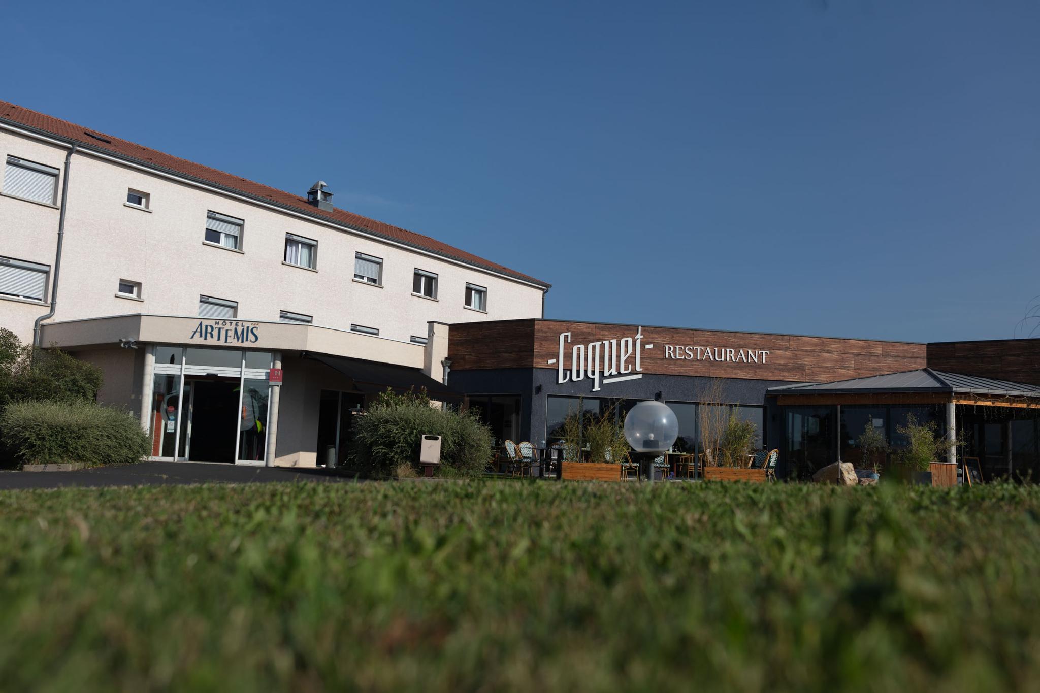 Artémis Hôtel Restaurant - Cohade (Haute-Loire)