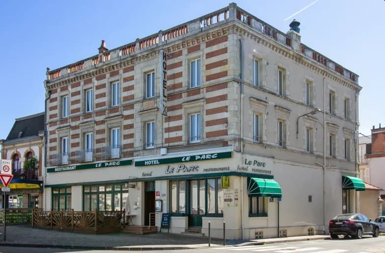Hotel Le Parc À Moulins - Moulins (Allier)