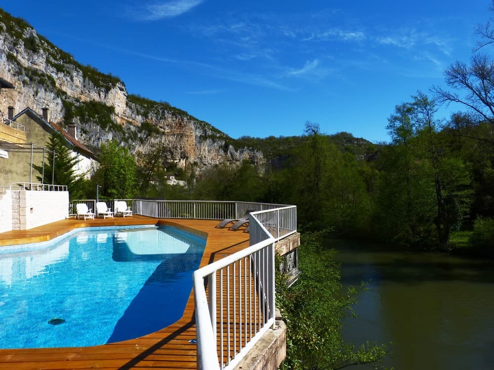 Hôtel restaurant des Grottes - Caberets (Lot)