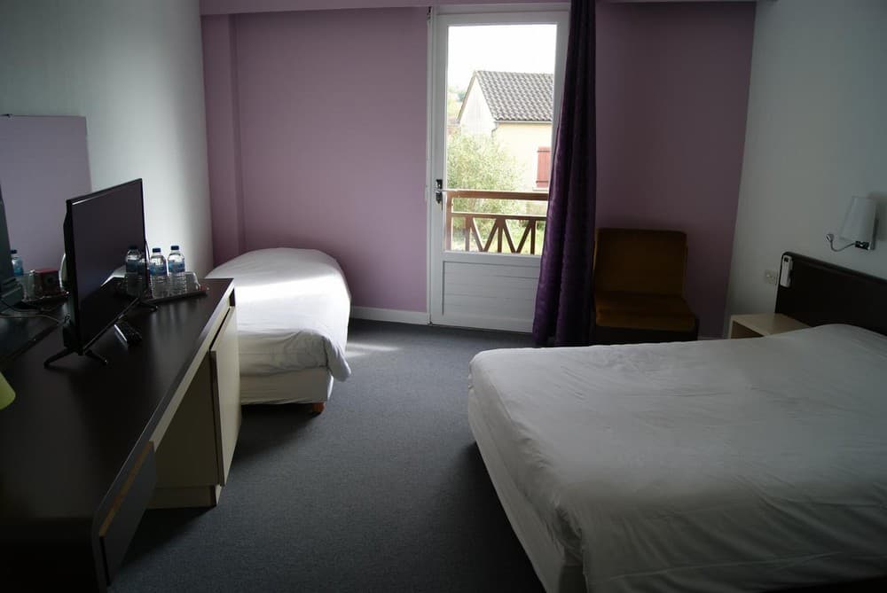 Photo 3