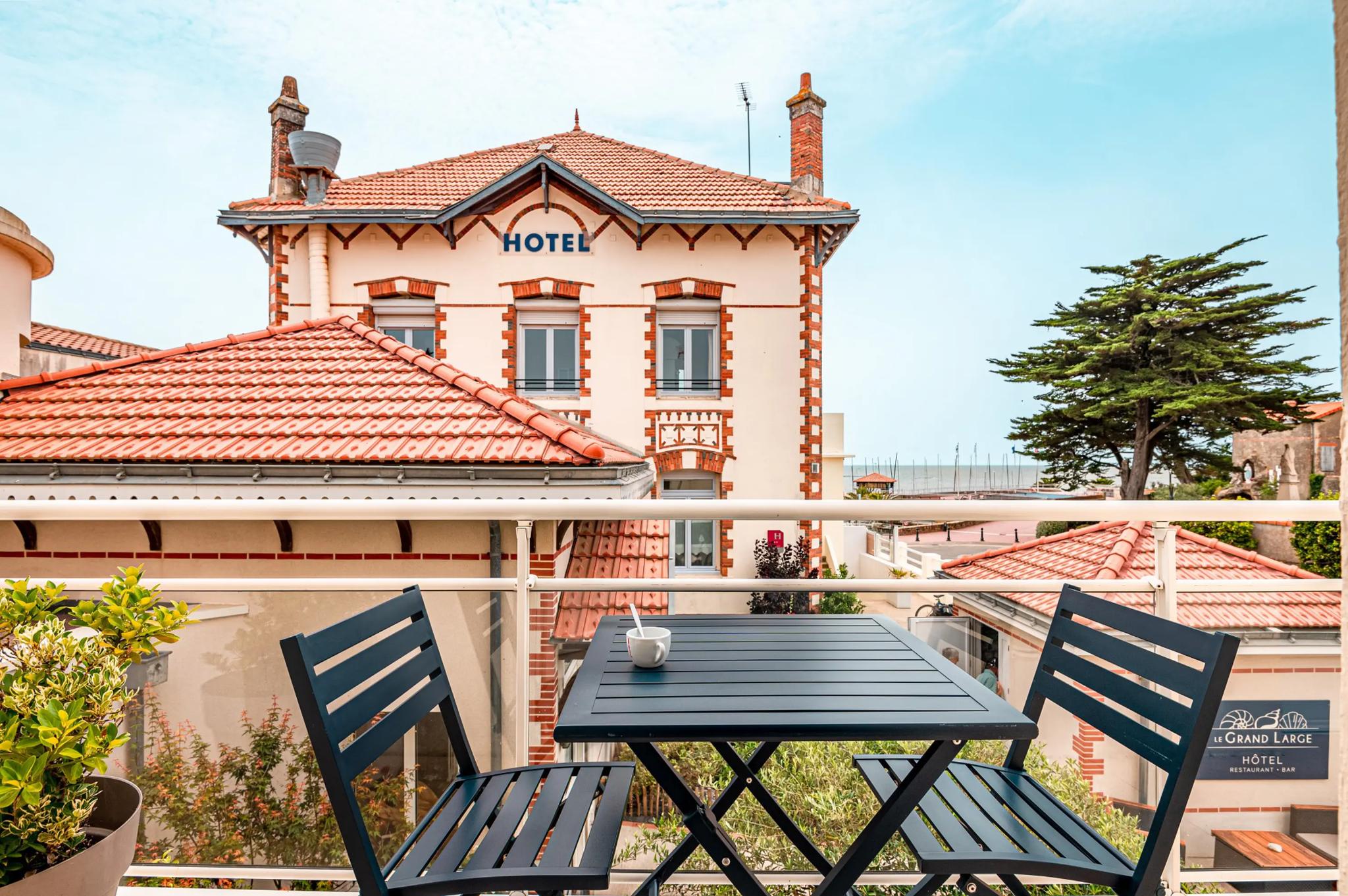 Hôtel Restaurant Bar Le Grand Large - La Bernerie en Retz (Loire-Atlantique)