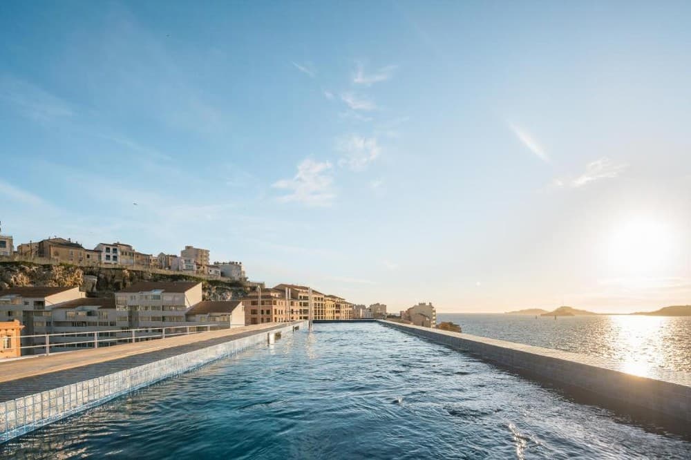 Les Bords de Mer - Marseille (Bouches-du-Rhône)