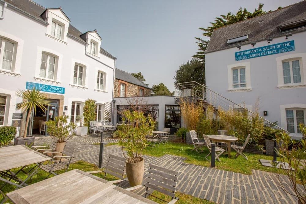 Hôtel Restaurant Les Ormes - Barneville-Carteret (Manche)