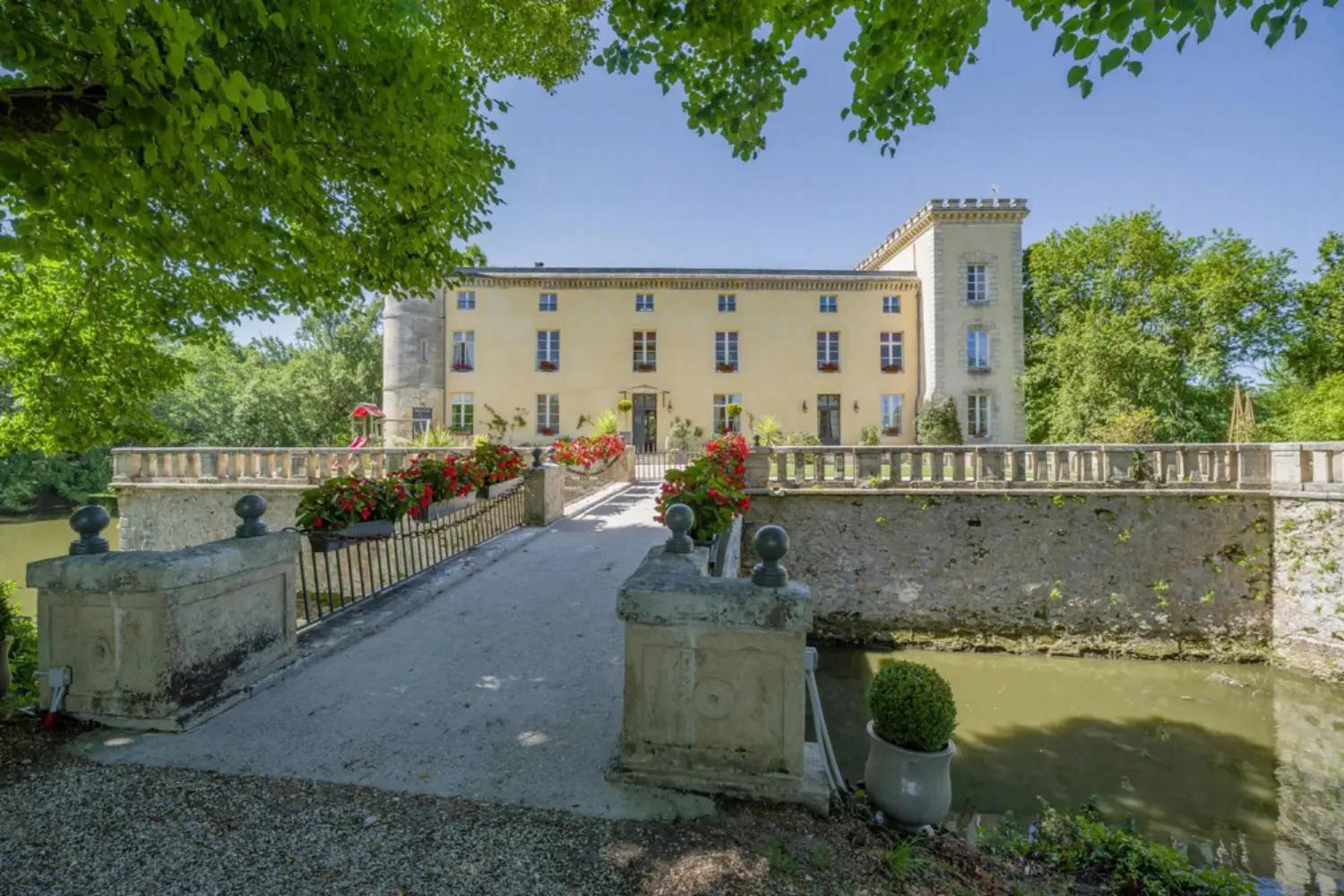 Château La Mothe - Saint-Sulpice-et-Cameyrac (Gironde)
