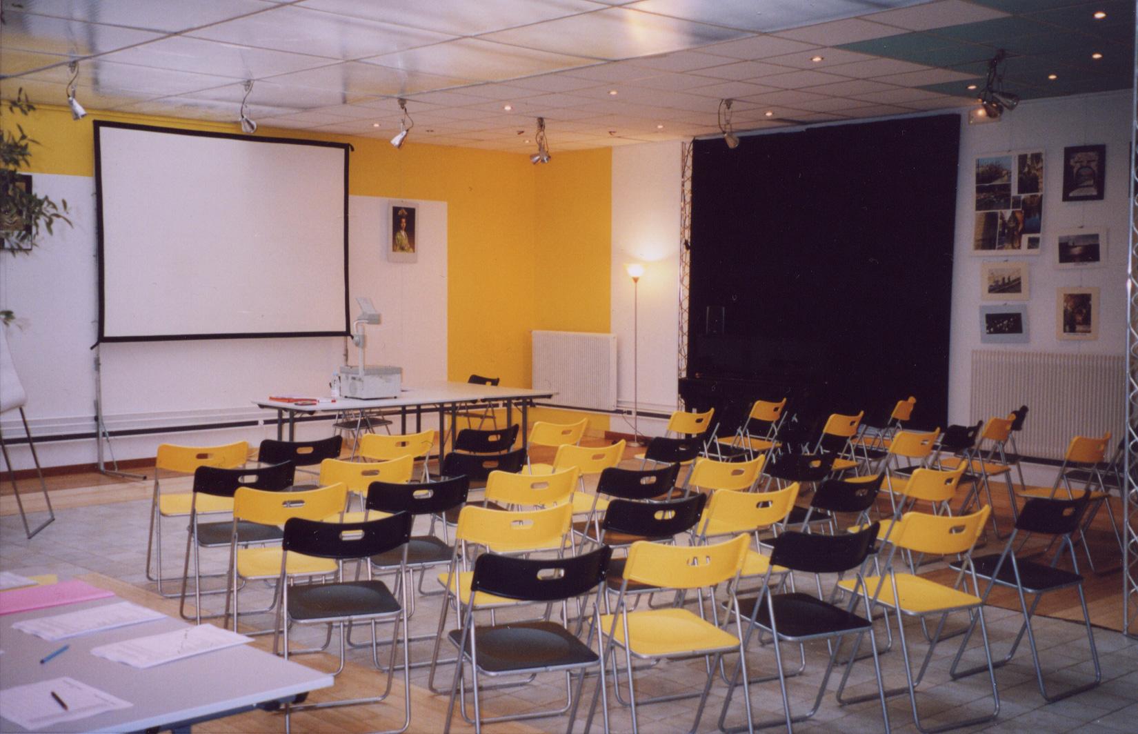 Le Hangar de Montrouge - Montrouge (Hauts-de-Seine)