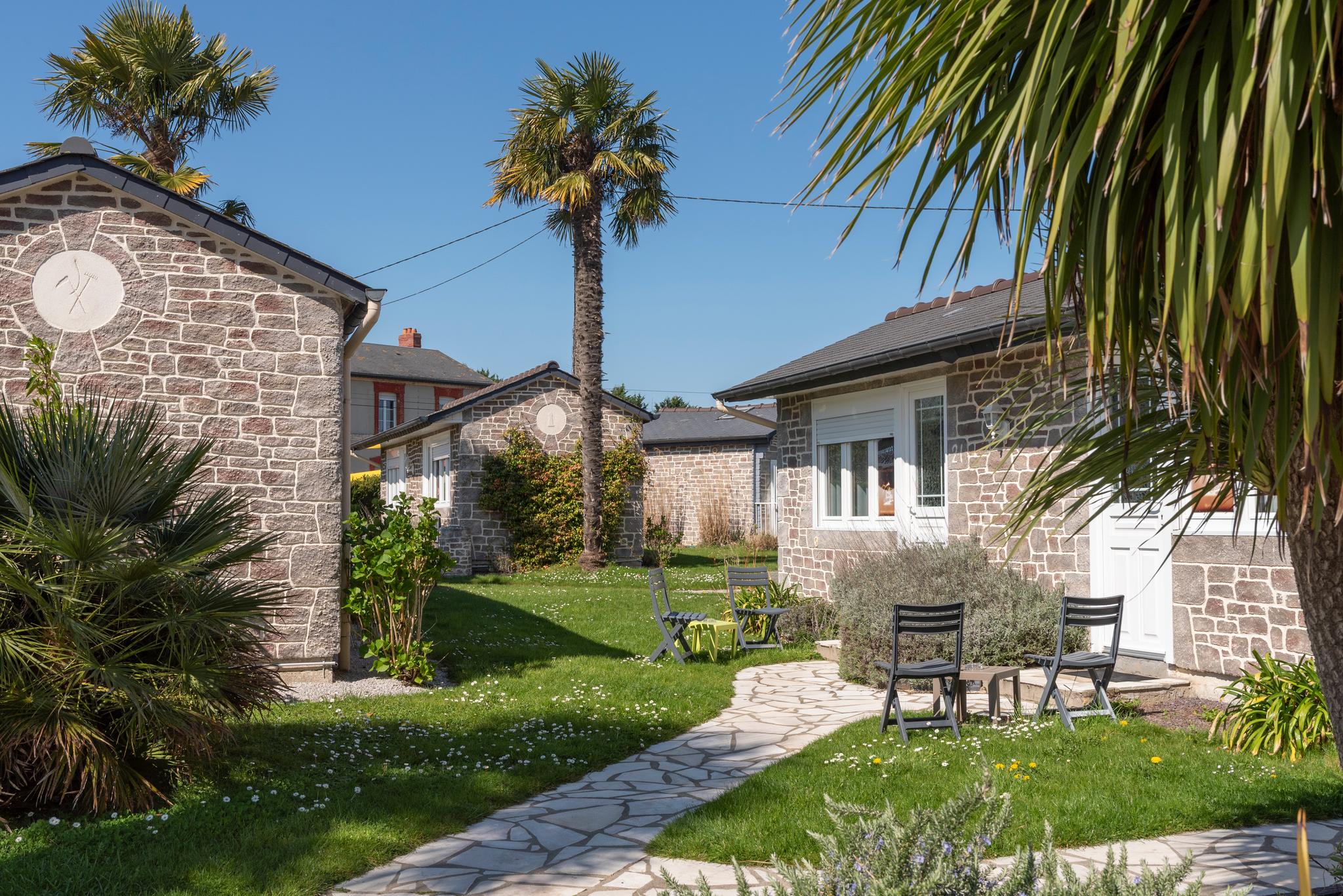 Hôtel Les Treize Assiettes - Le Val Saint Père (Manche)