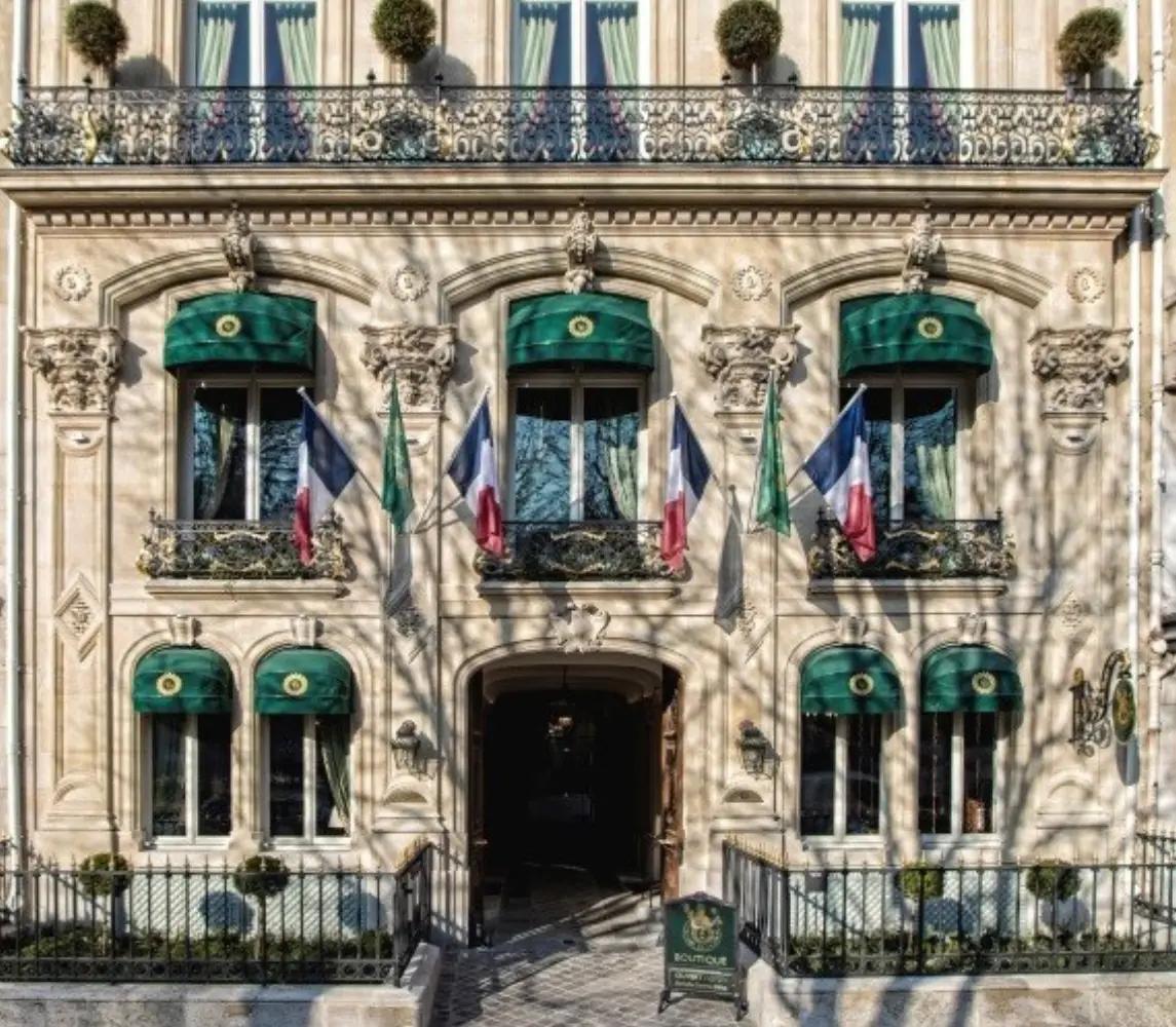 Le Clarence - PARIS (Paris)