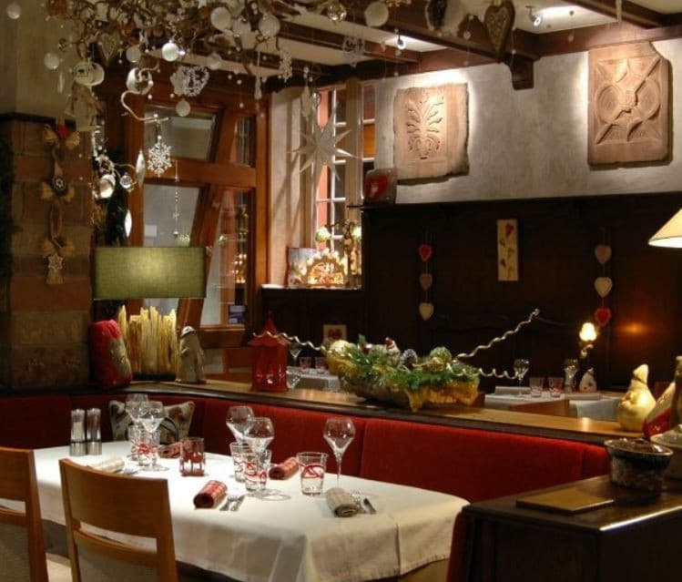 Au Relais des Ménétriers - RIBEAUVILLE (Haut-Rhin)