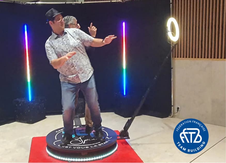 Borne Photos | Spinner 360° - PARIS (75)
