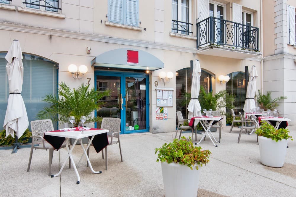 Le Carré Restaurant - VOISINS-LE-BRETONNEUX (Yvelines)