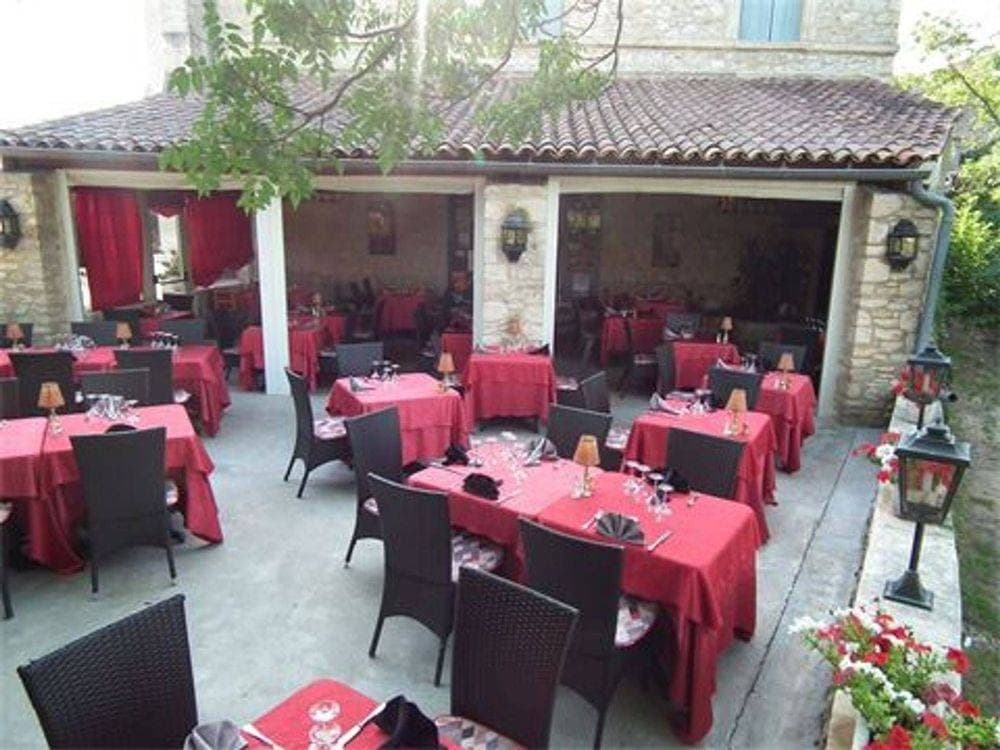 La Petite Auberge - LABASTIDE-DE-VIRAC (Ardèche)