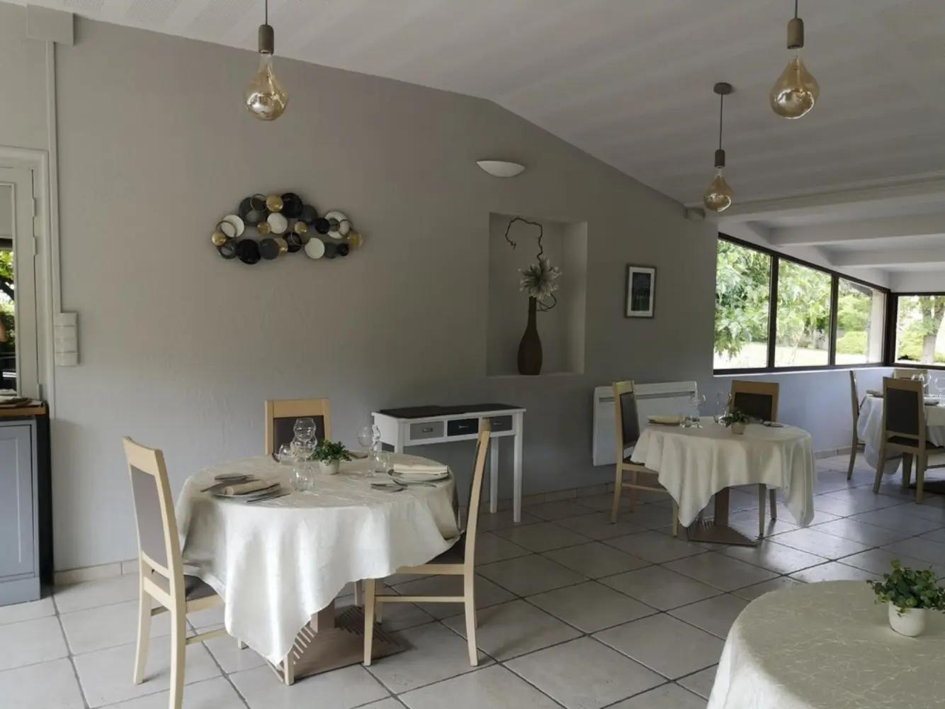 La Table de Léa - VILLENEUVE-DE-BERG (Ardèche)