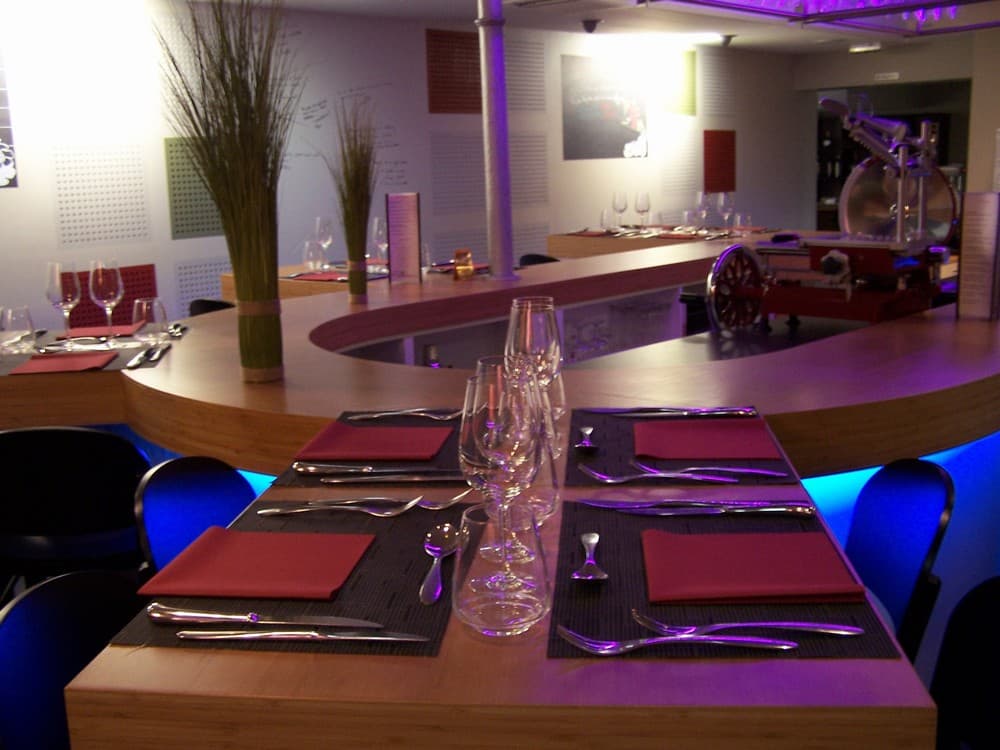 La Table d'Arthur - CHARLEVILLE-MEZIERES (Ardennes)