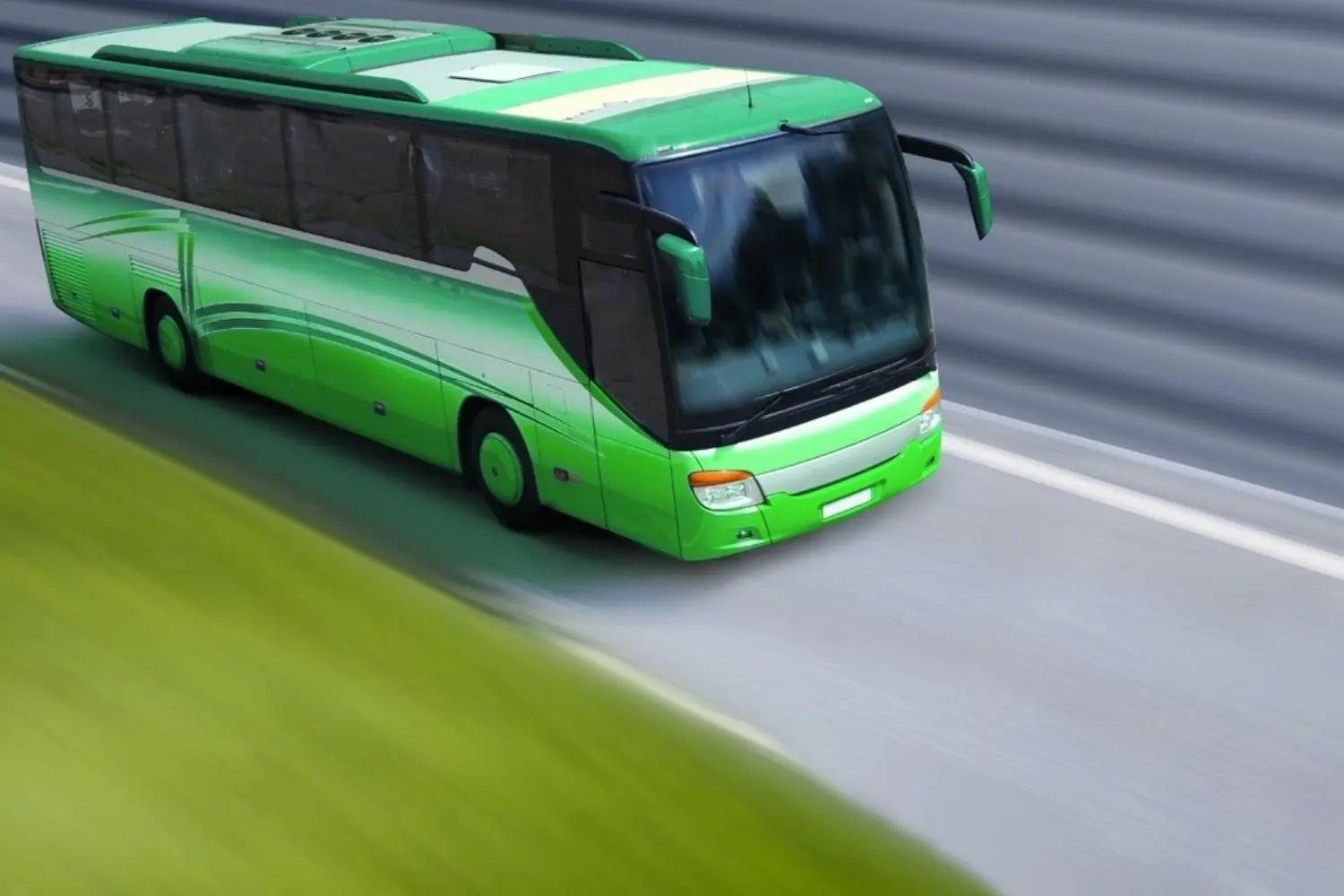 Louer un Bus - SAINT-OUEN (Seine-Saint-Denis)