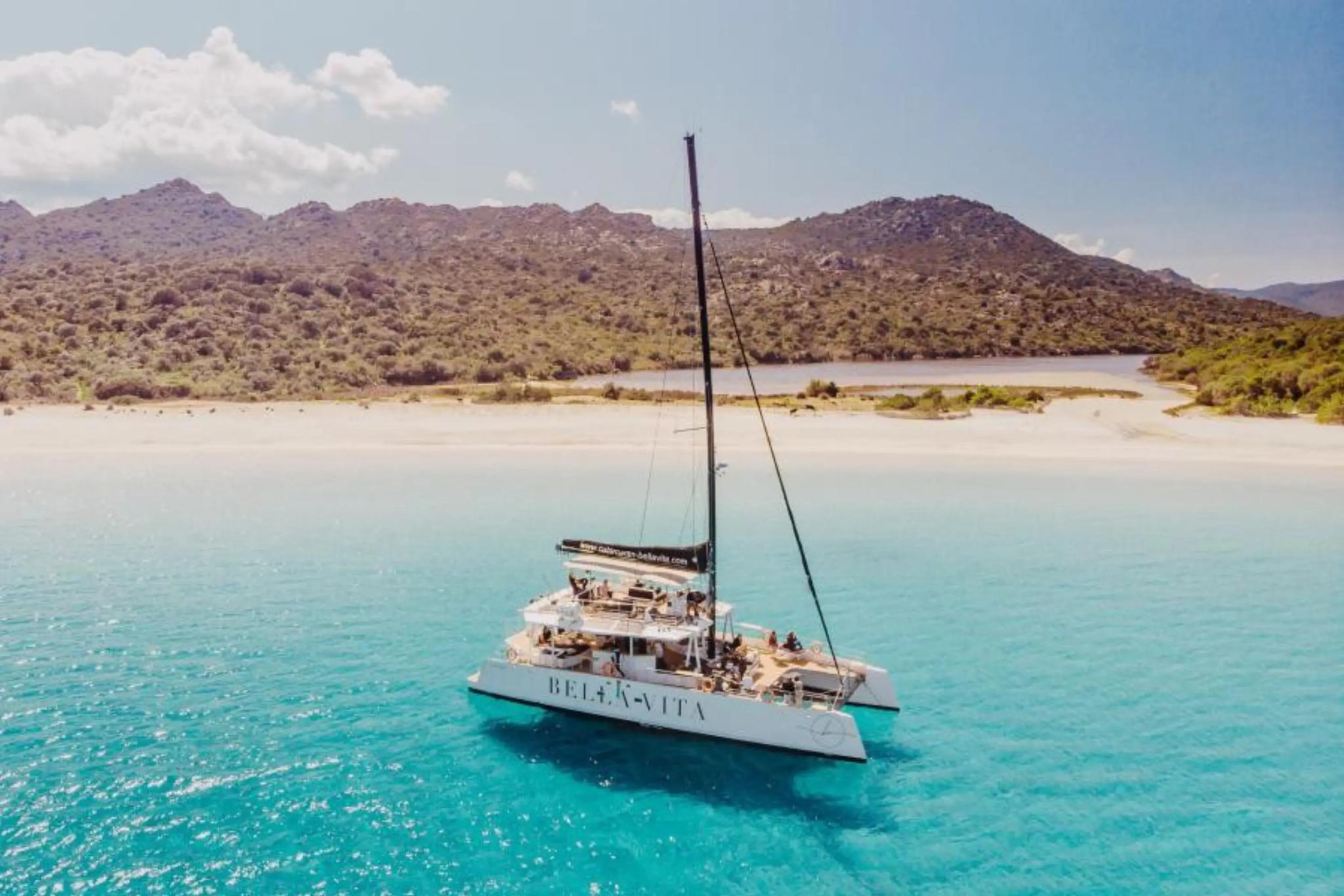 Bella Vita Catamaran - SAINT-FLORENT (Corse 2A-2B)