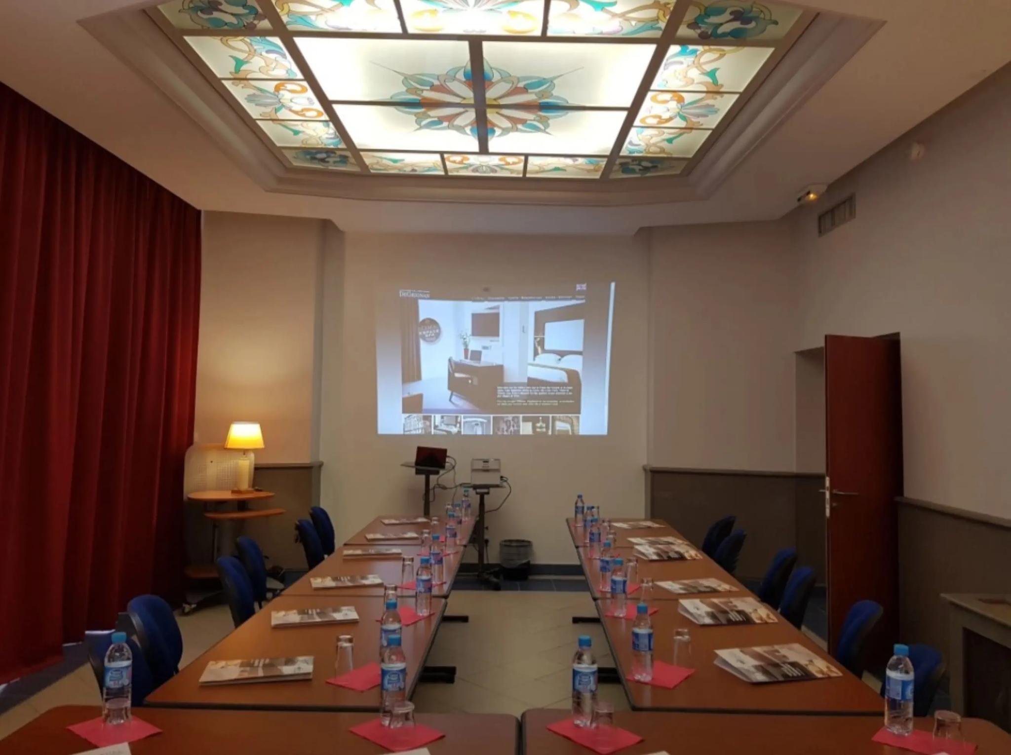 Brit Hotel de Grignan Vichy - VICHY (Allier)