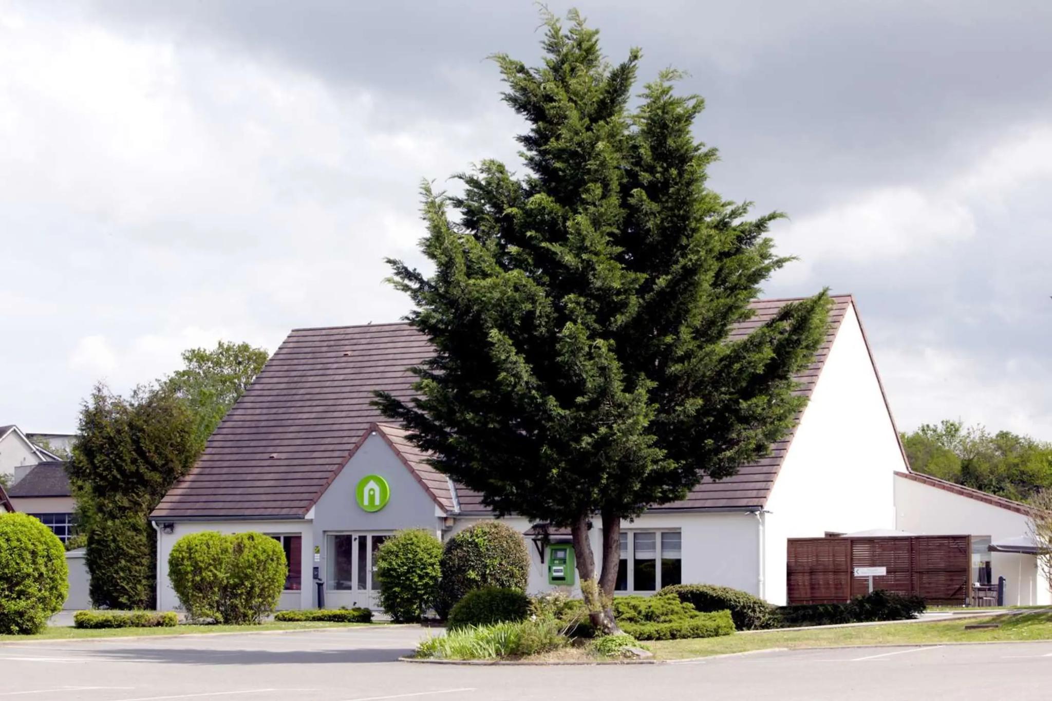 Campanile Dreux - DREUX (Eure-et-Loir)