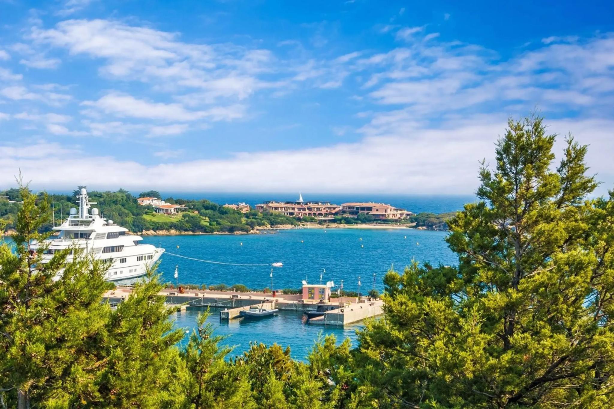Corse Hélicoptère - AJACCIO (Corse 2A-2B)