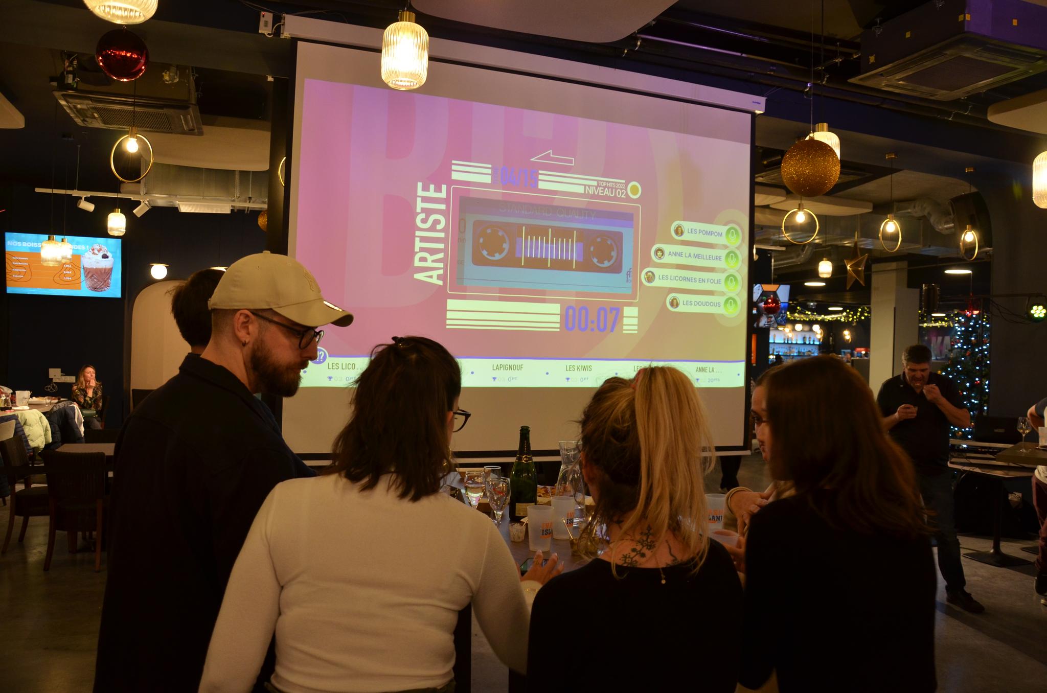 Blind Test Géant à l'extérieur ou chez IVAZIO ISLAND - Bordeaux (Gironde)