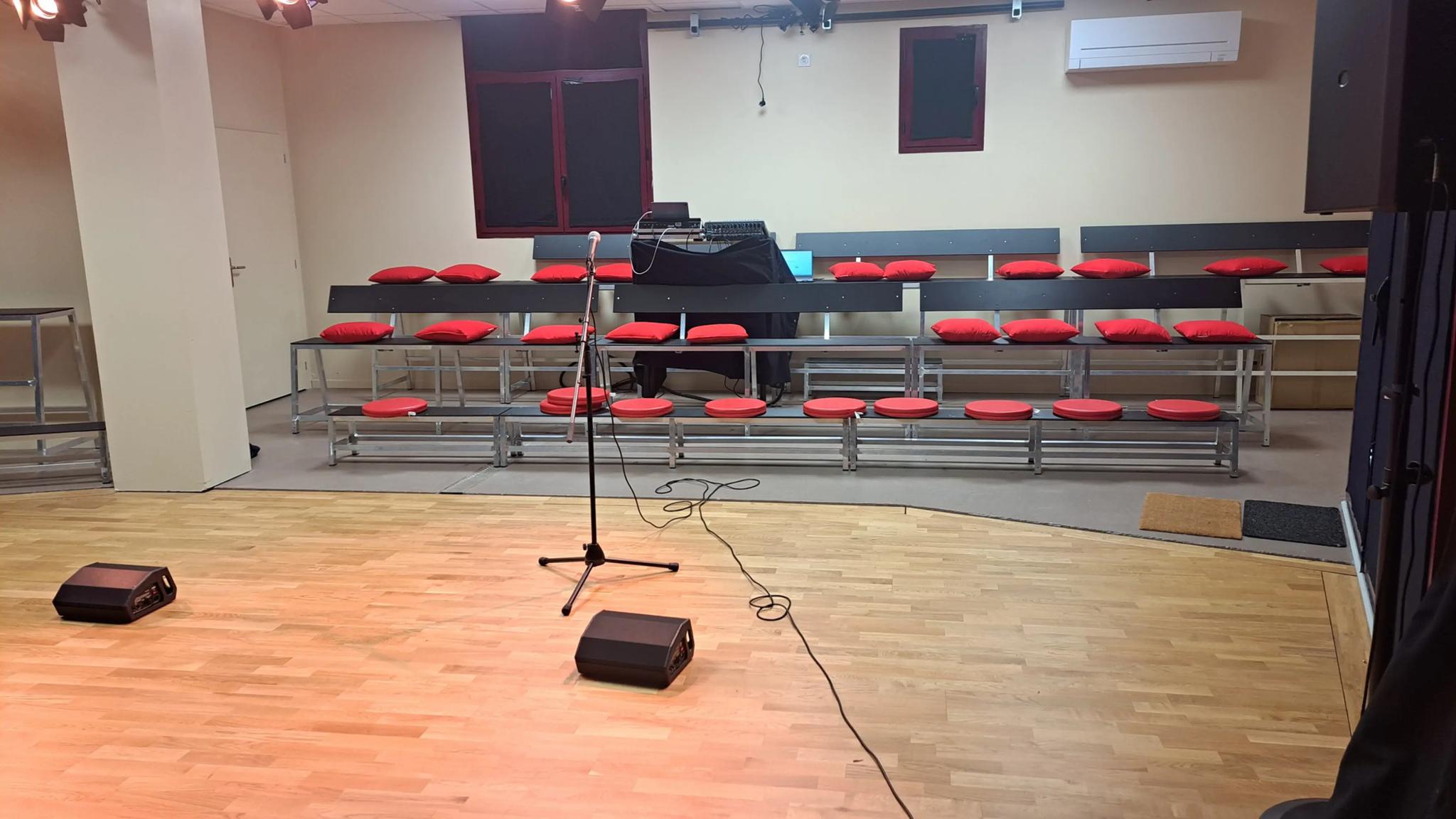 Salle au P'tit Bravo - CESSENON-SUR-ORB (Hérault)
