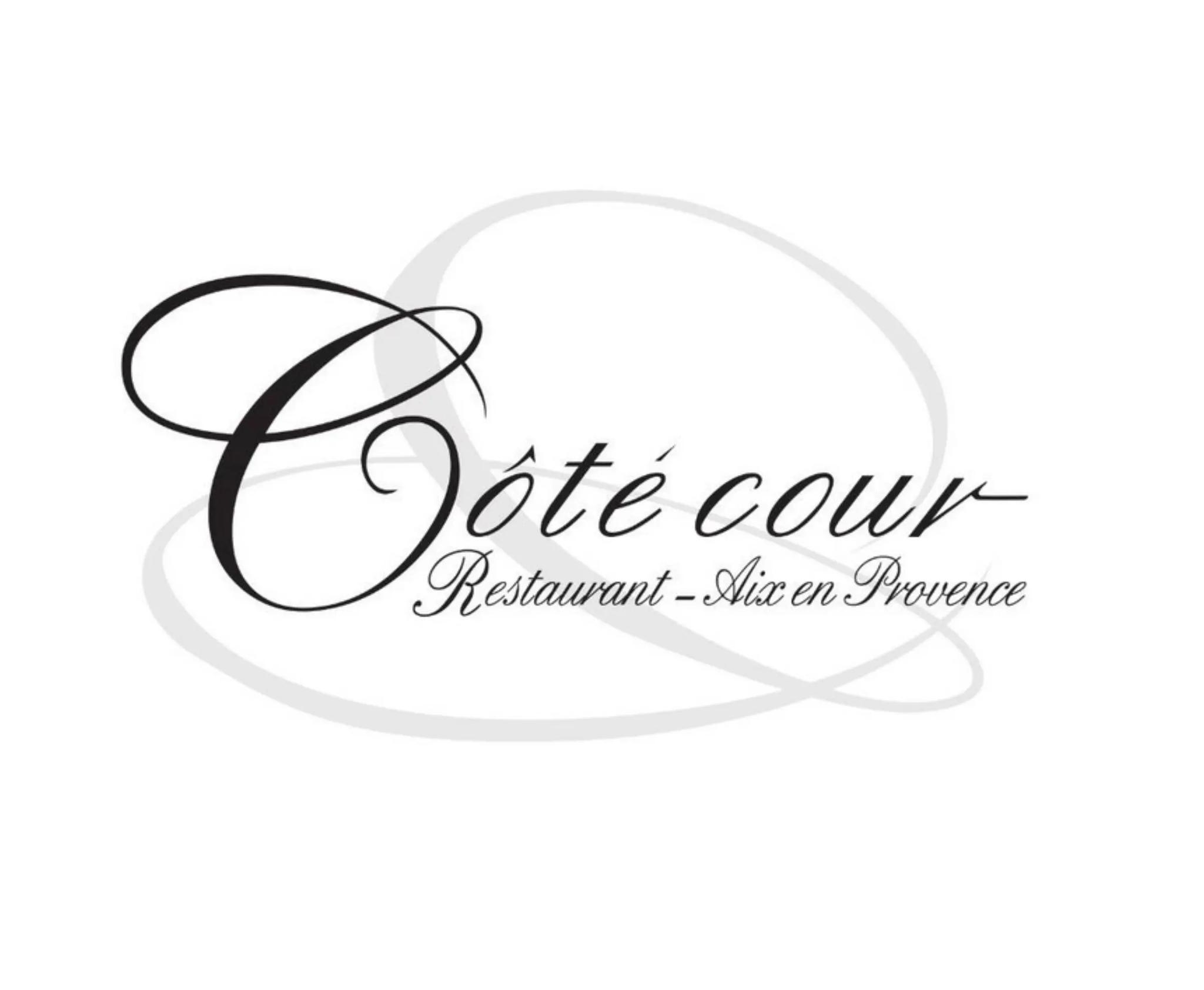 Côté Cour - AIX-EN-PROVENCE (Bouches-du-Rhône)