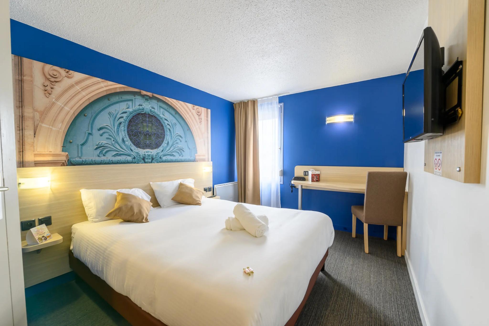 Brit Hotel Confort Cambrai - FONTAINE-NOTRE-DAME (Nord)