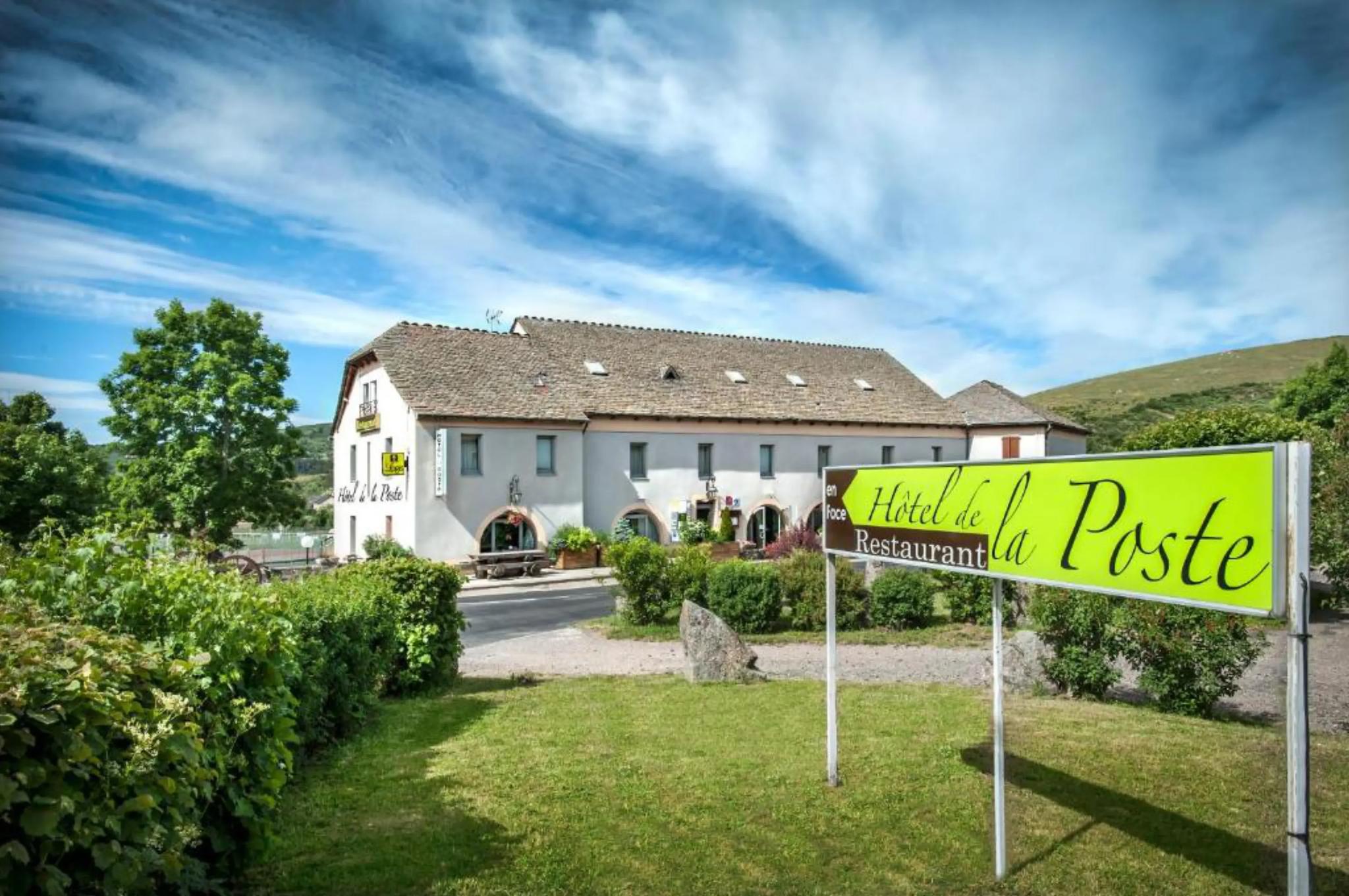 Hôtel Restaurant de La Poste - CHÂTEAUNEUF-DE-RANDON (Lozère)