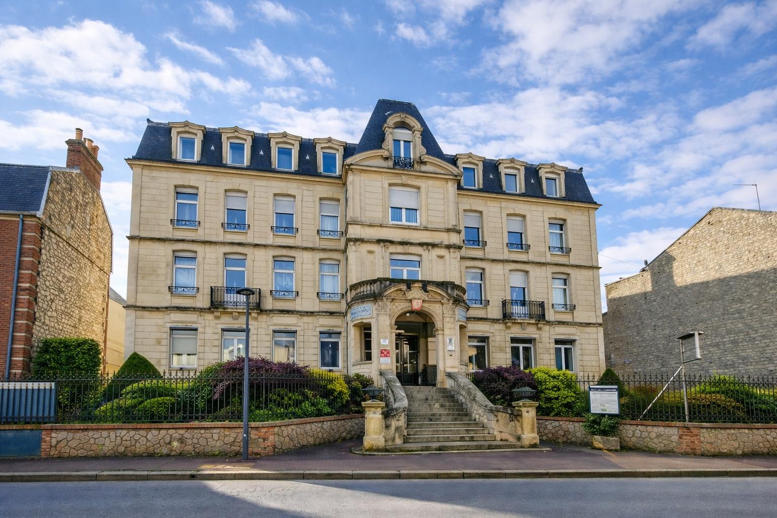 Brit Hotel Confort Bagnoles-De-L'Orne - Normandie - ARGENTAN (Orne)