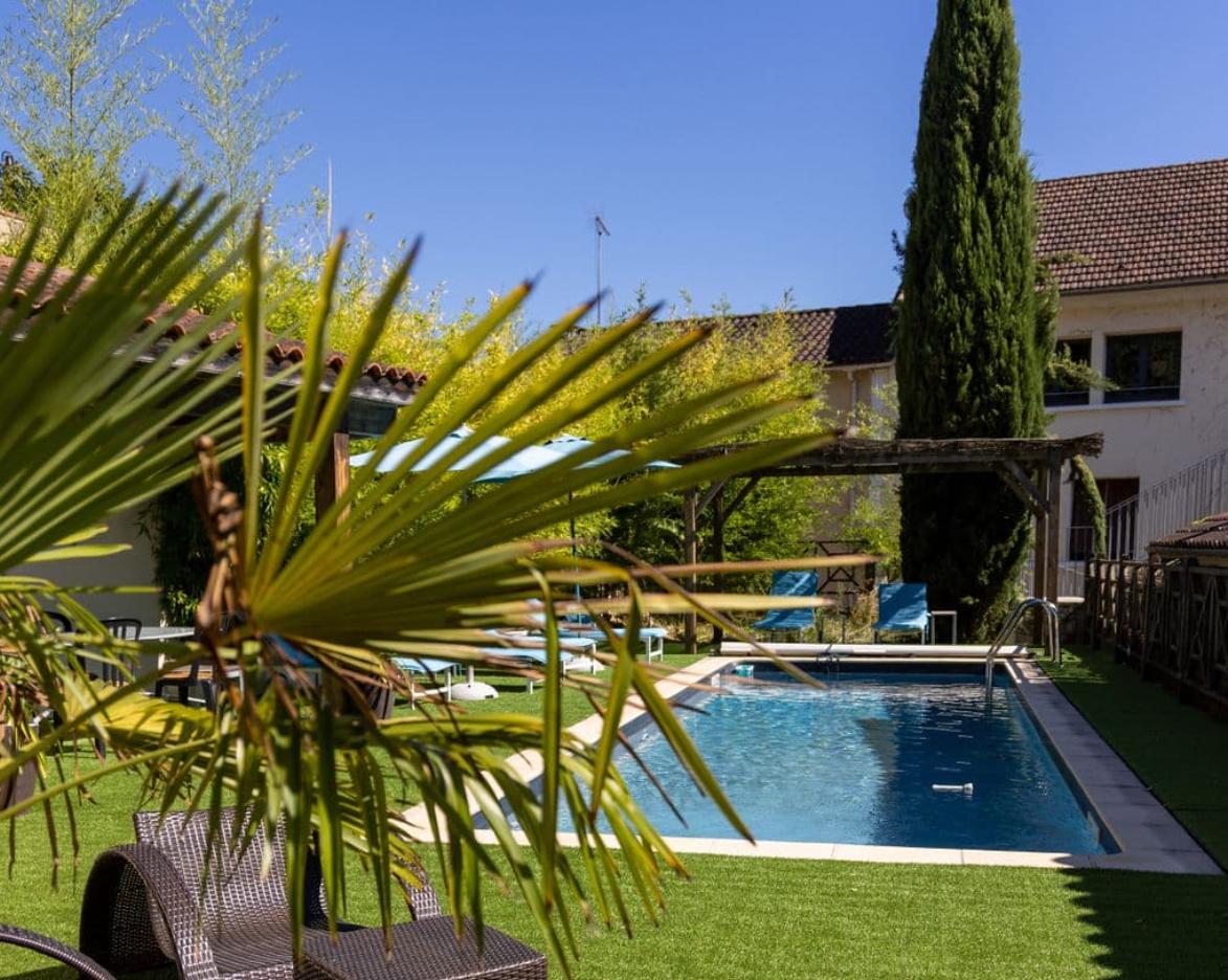 Hôtel Restaurant Le Vinois - Caillac (Lot)