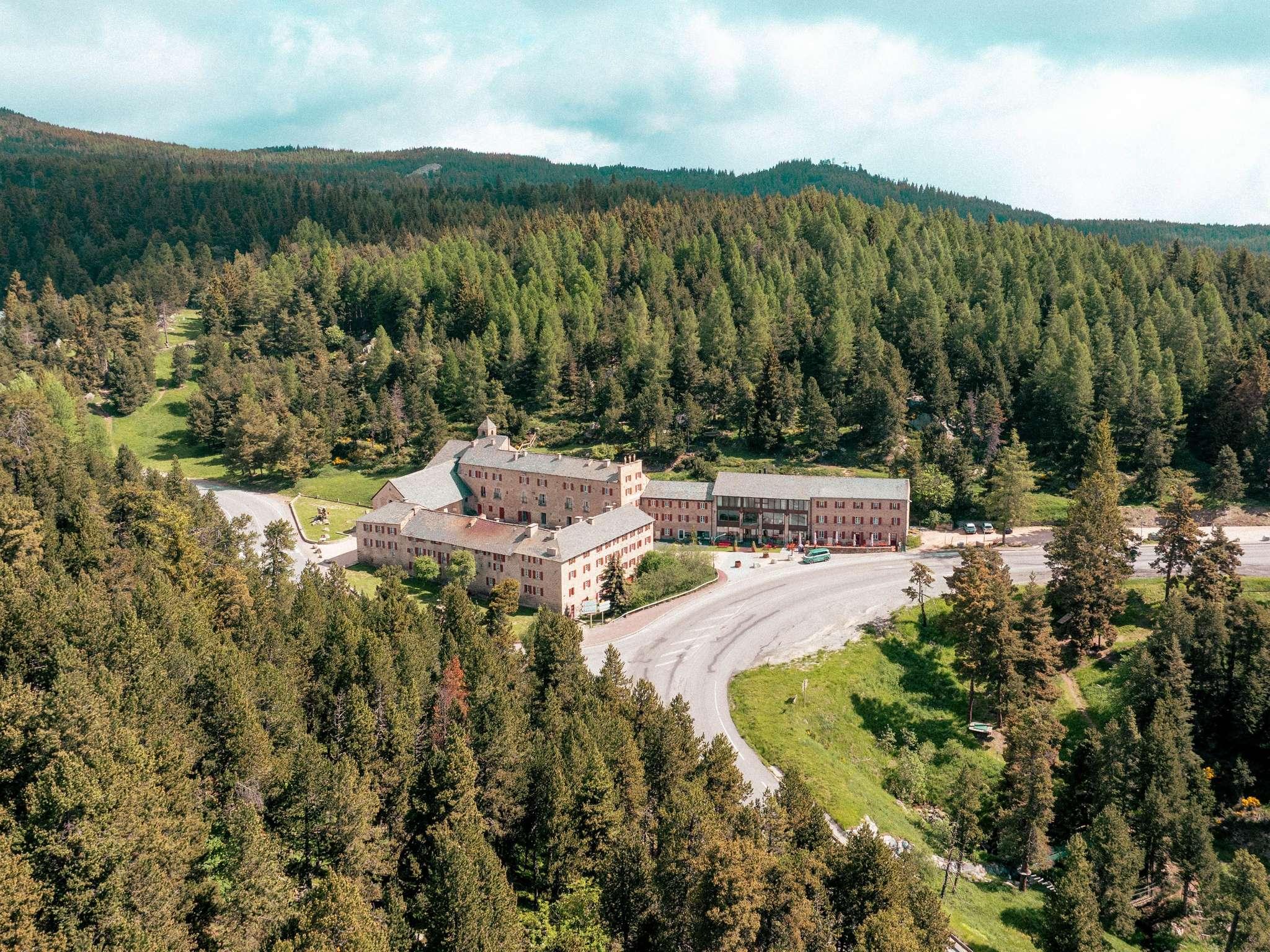 Grand Hôtel L'Ermitage - Font-Romeu-Odeillo-Via (Pyrénées-Orientales)