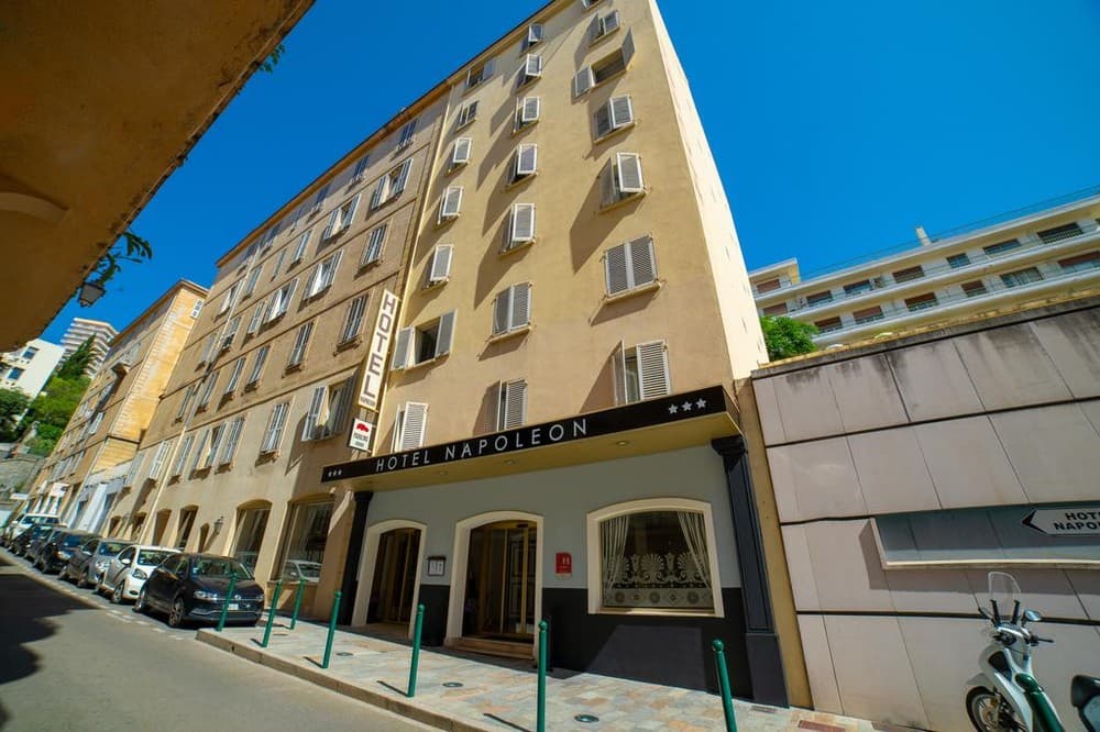 Napoleon Ajaccio - Ajaccio (Corse 2A-2B)