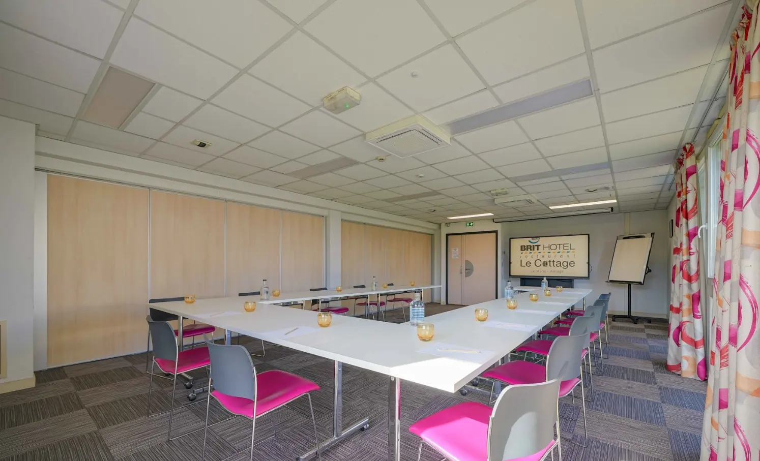 Brit Hôtel Le Cottage - Arnage (Sarthe)